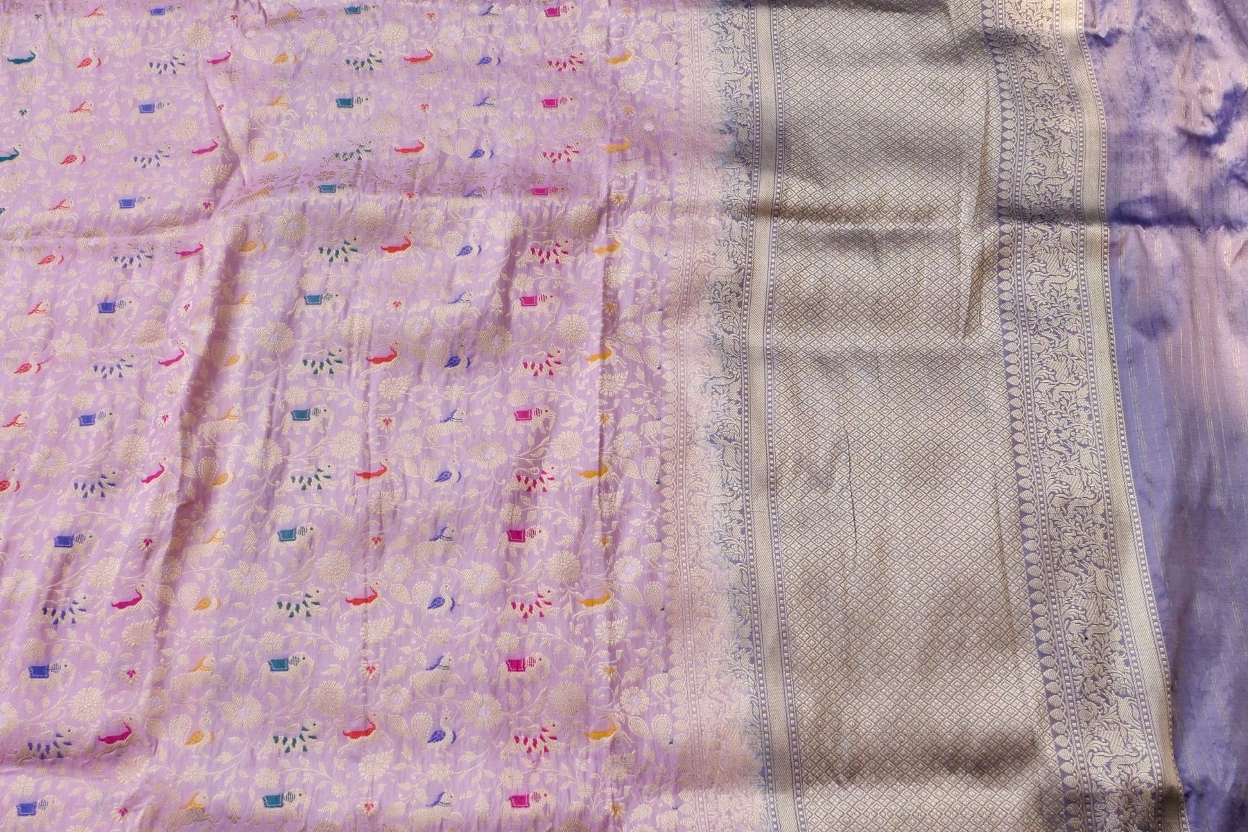 Handloom Banarasi Katan Shikargah Saree with Contrast Border