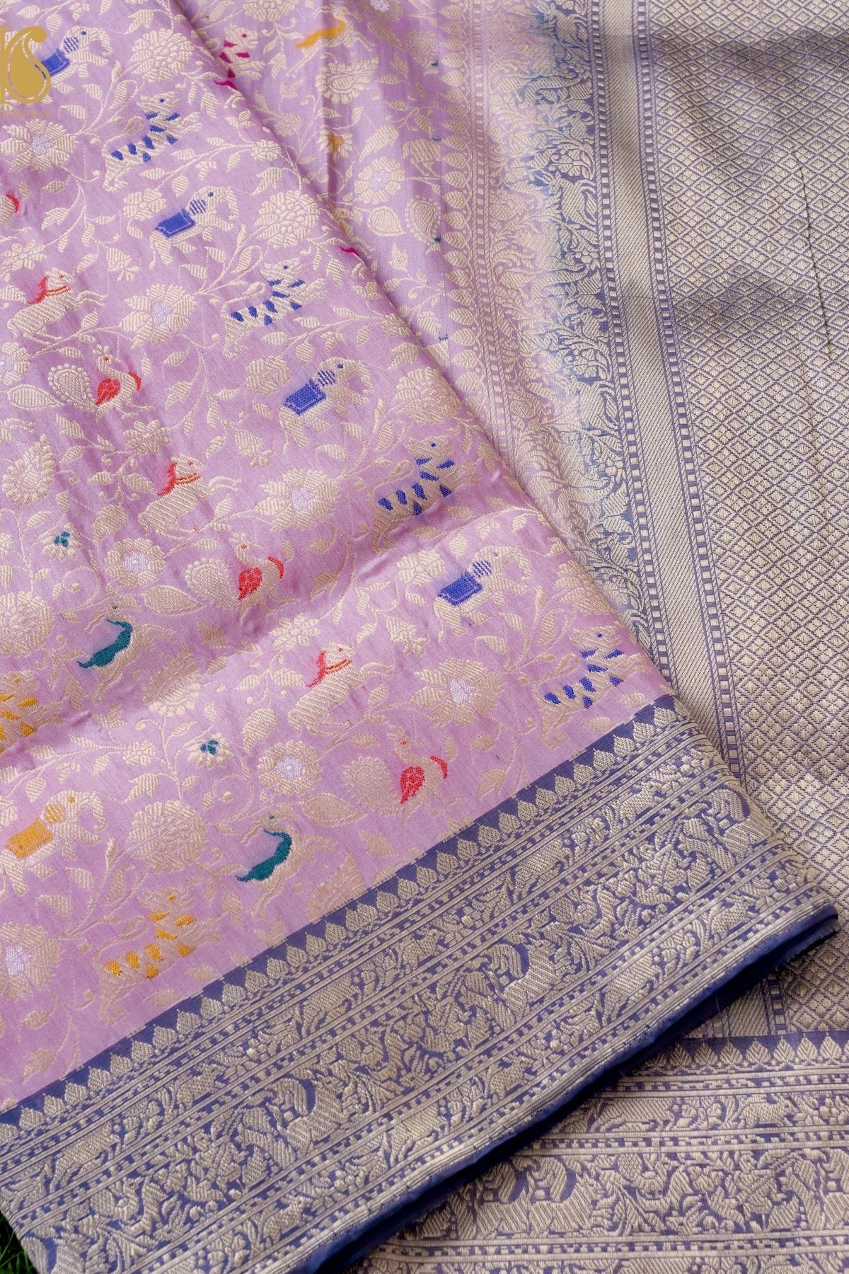 Handloom Banarasi Katan Shikargah Saree with Contrast Border