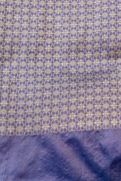 Handloom Banarasi Katan Shikargah Saree with Contrast Border