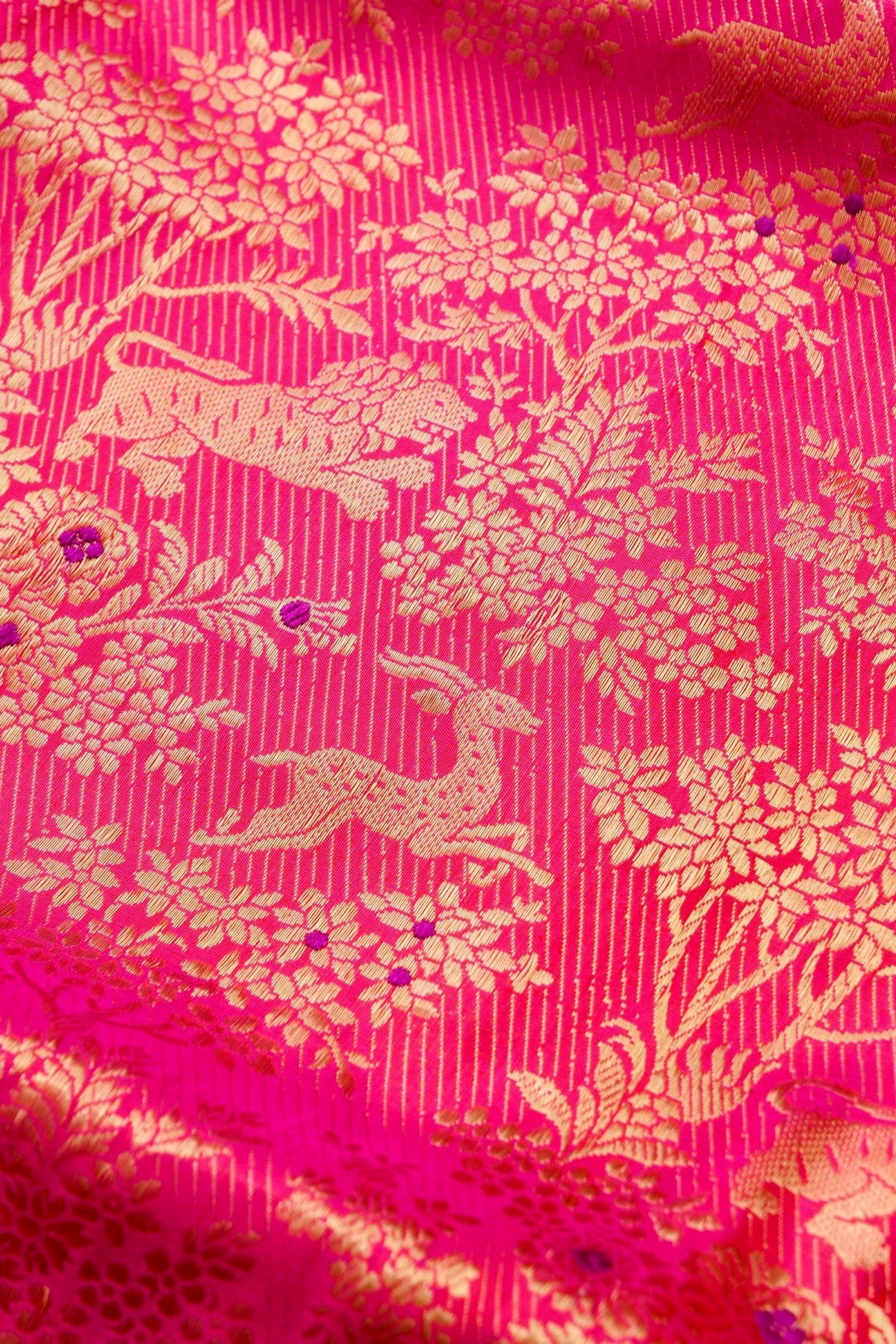 Handloom Banarasi Katan Silk Kadwa Zari Vasket Shikargah Saree