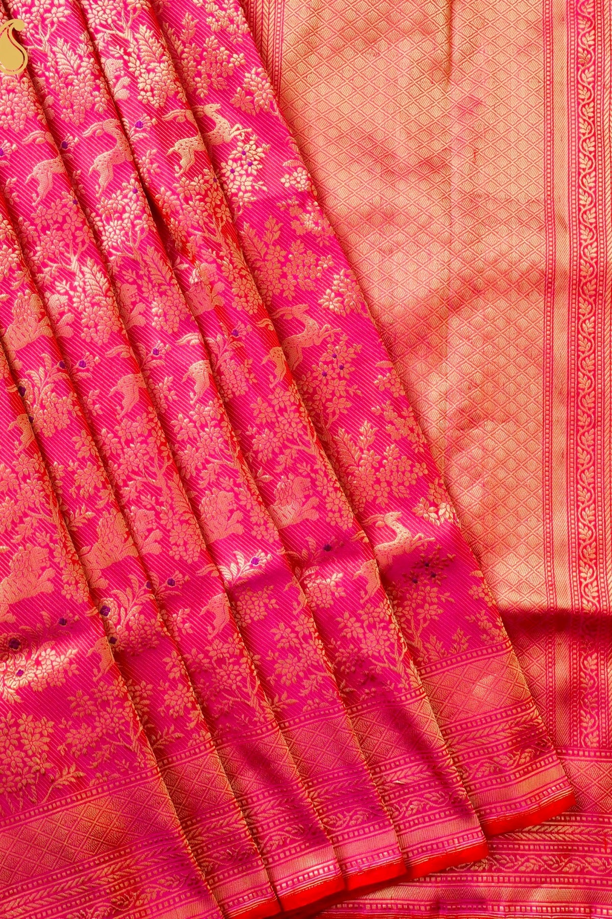 Handloom Banarasi Katan Silk Kadwa Zari Vasket Shikargah Saree
