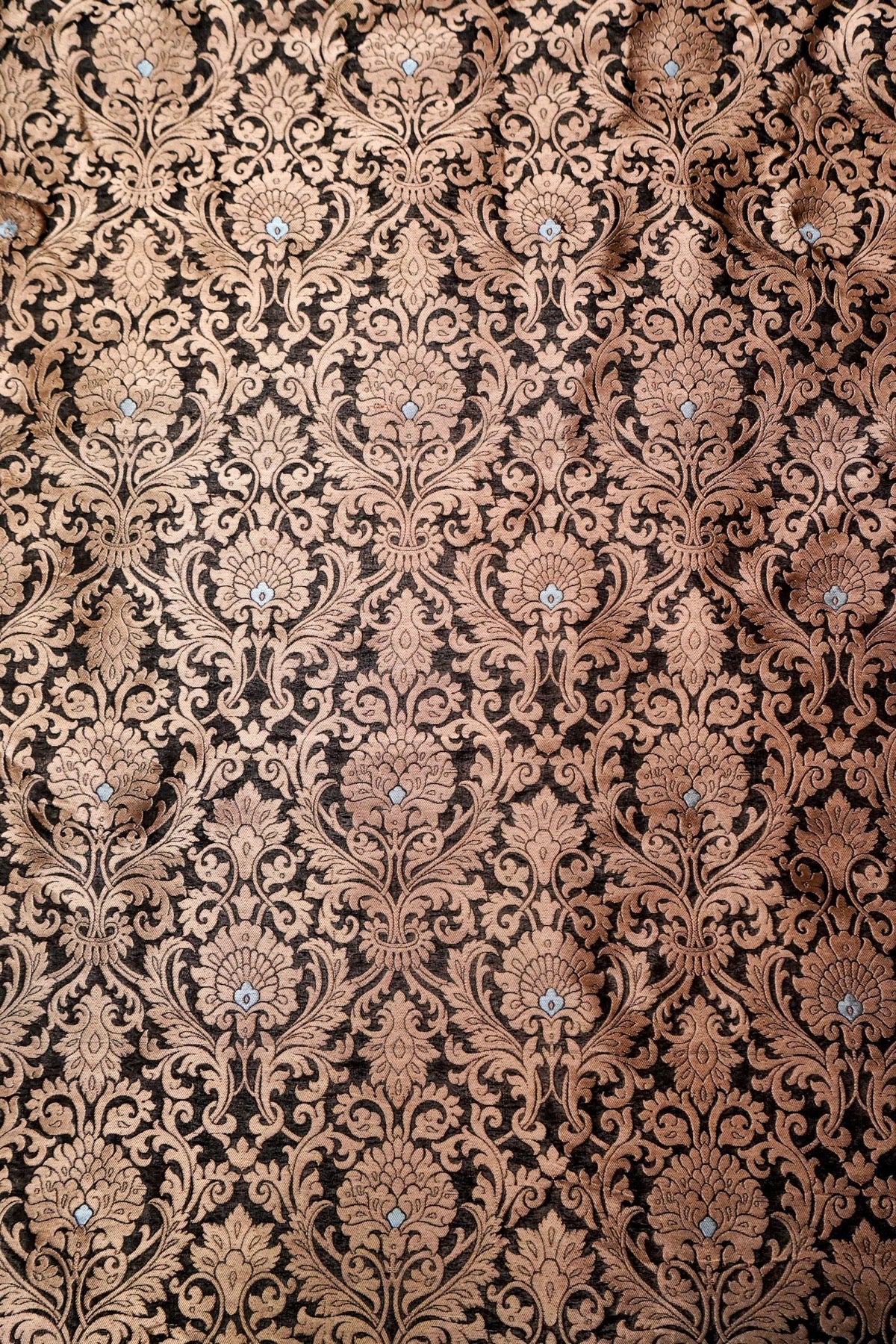 Handloom Pure Brocade Kinkhab Banarasi Fabric