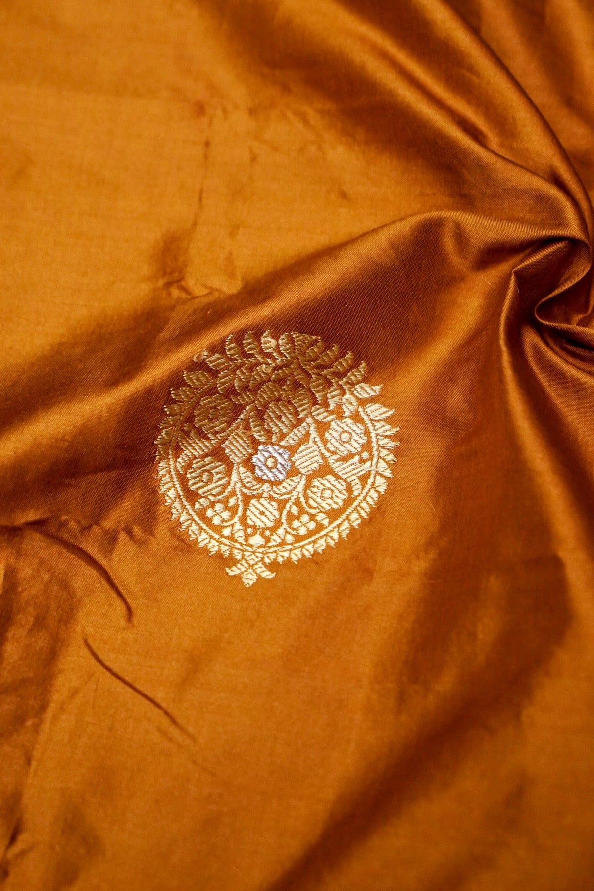 Handloom Pure Brocade Banarasi Fabric