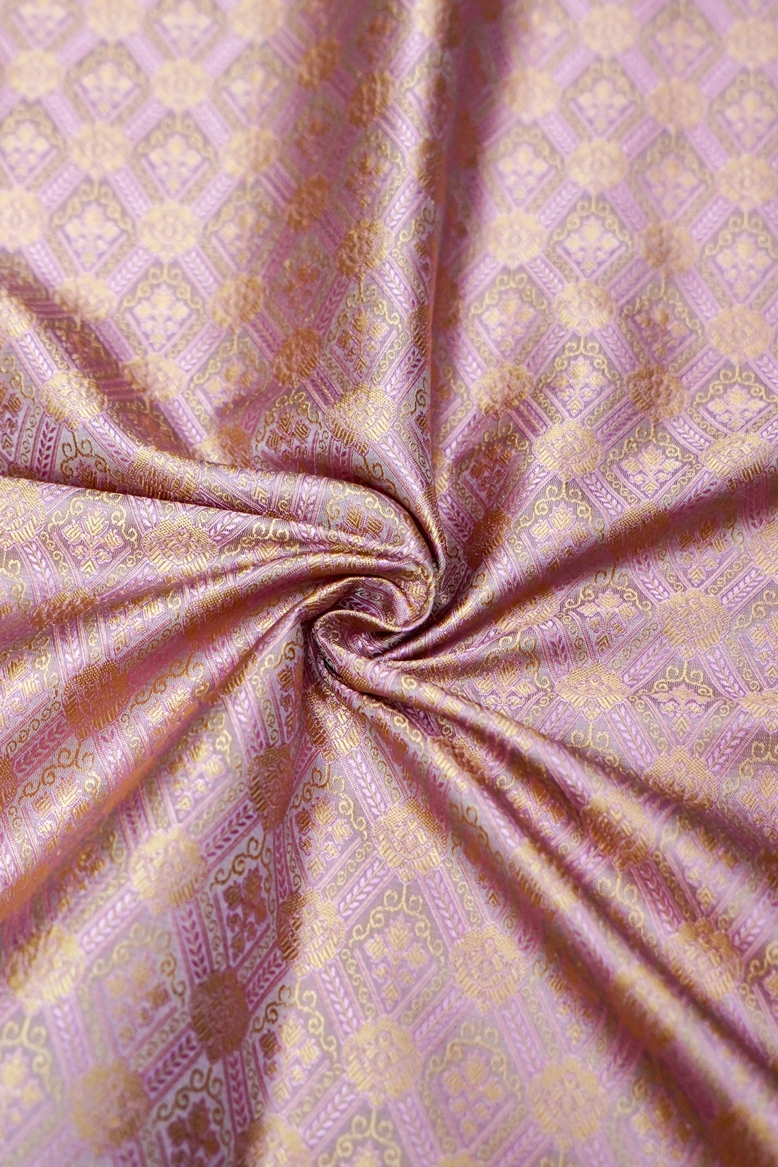 Handloom Banarasi Tanchoi Silk Fabric