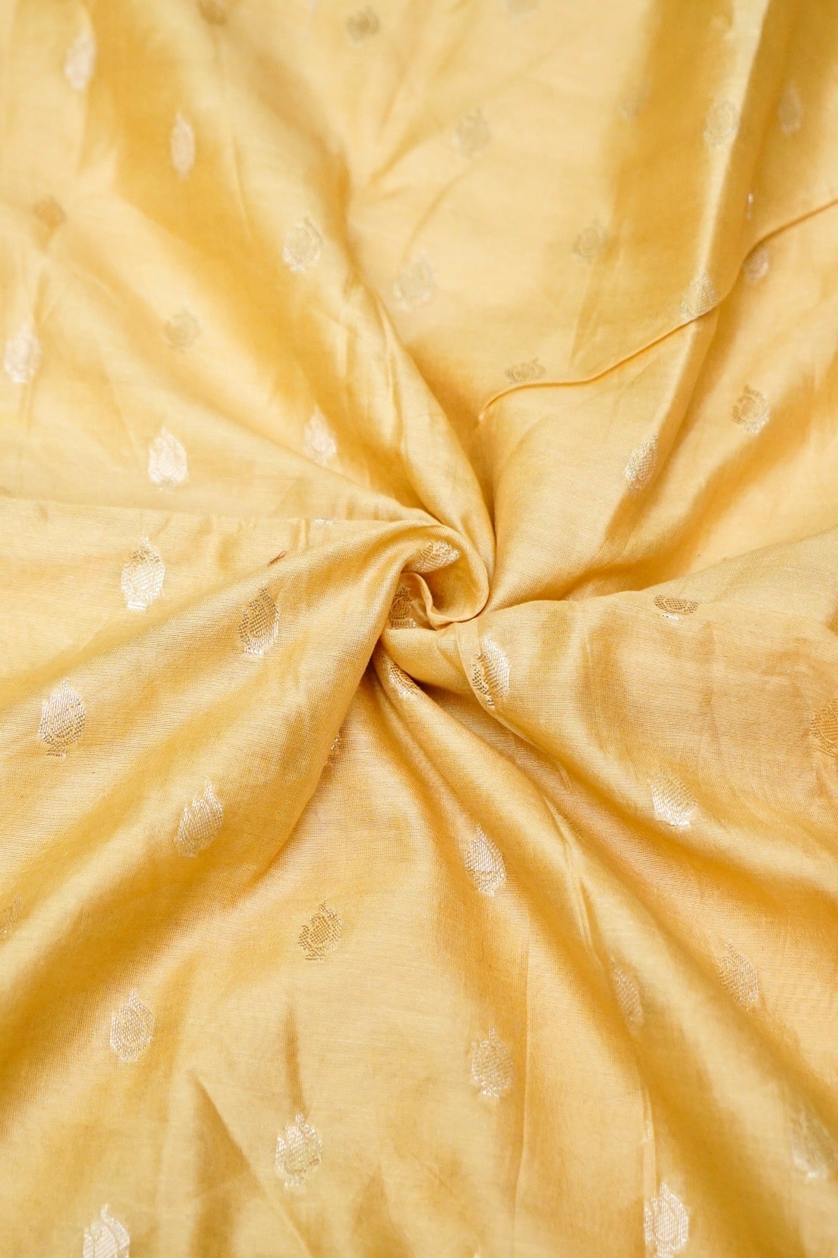 Moonga Silk Handloom Banarasi Fabric
