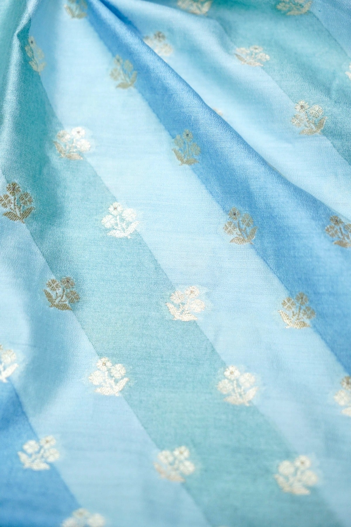 Moonga Silk Handloom Banarasi Fabric