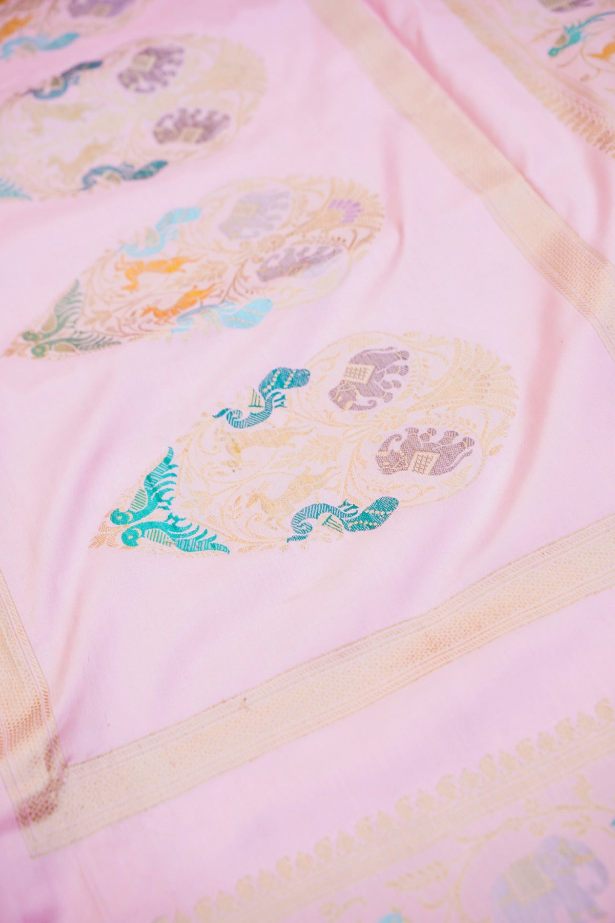 Handloom Banarasi Katan Silk Shikargah Saree - Khinkhwab