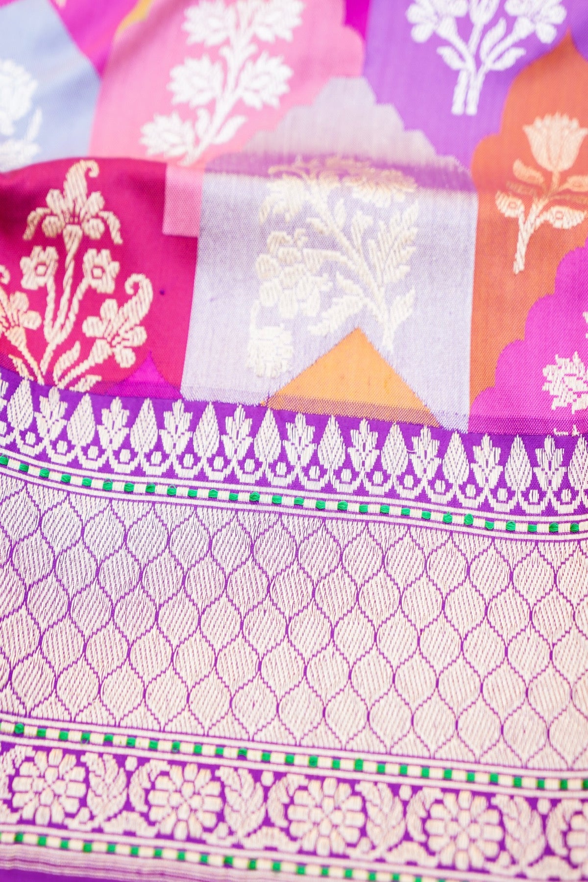 Handloom Banarasi Kadwa Rangkat Katan Silk Saree - Khinkhwab