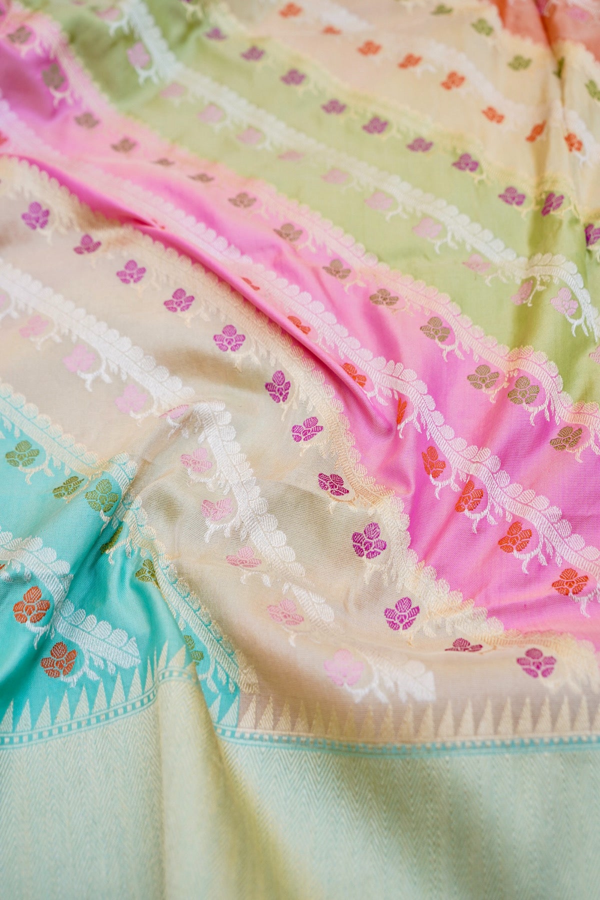 Handloom Banarasi Rangkat Katan Silk Pastel Dupatta - Khinkhwab