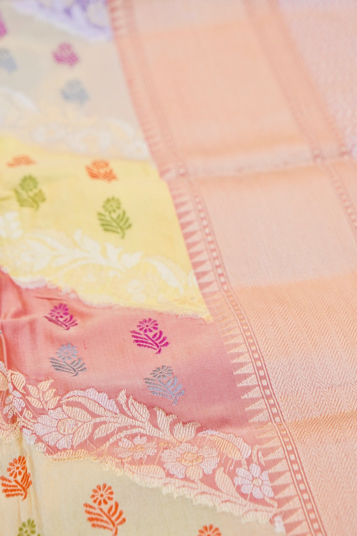 Handloom Banarasi Rangkat Katan Silk Pastel Dupatta - Khinkhwab