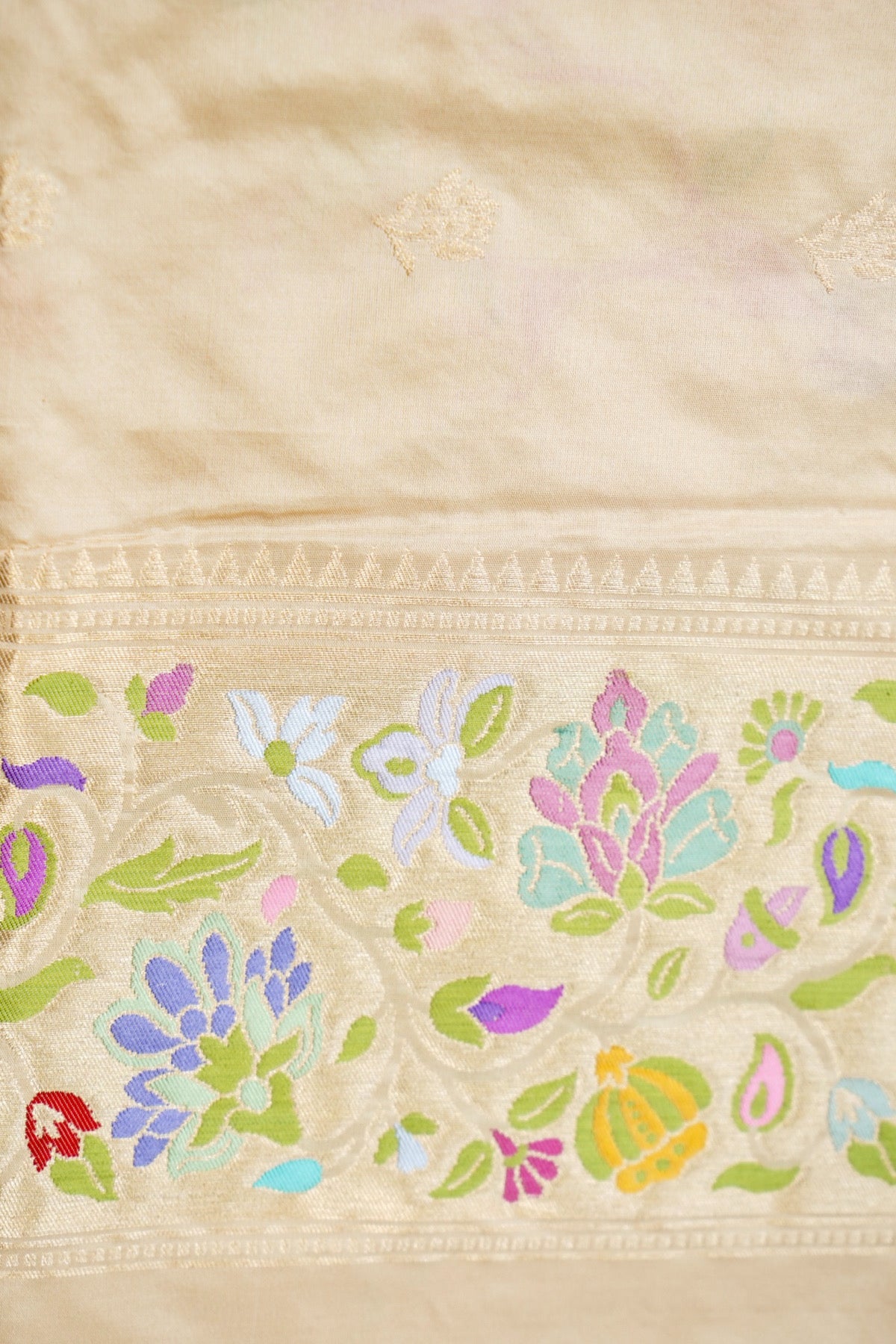 Pure Silk Jangla Meenakari Banarasi Saree in Cream Ivory