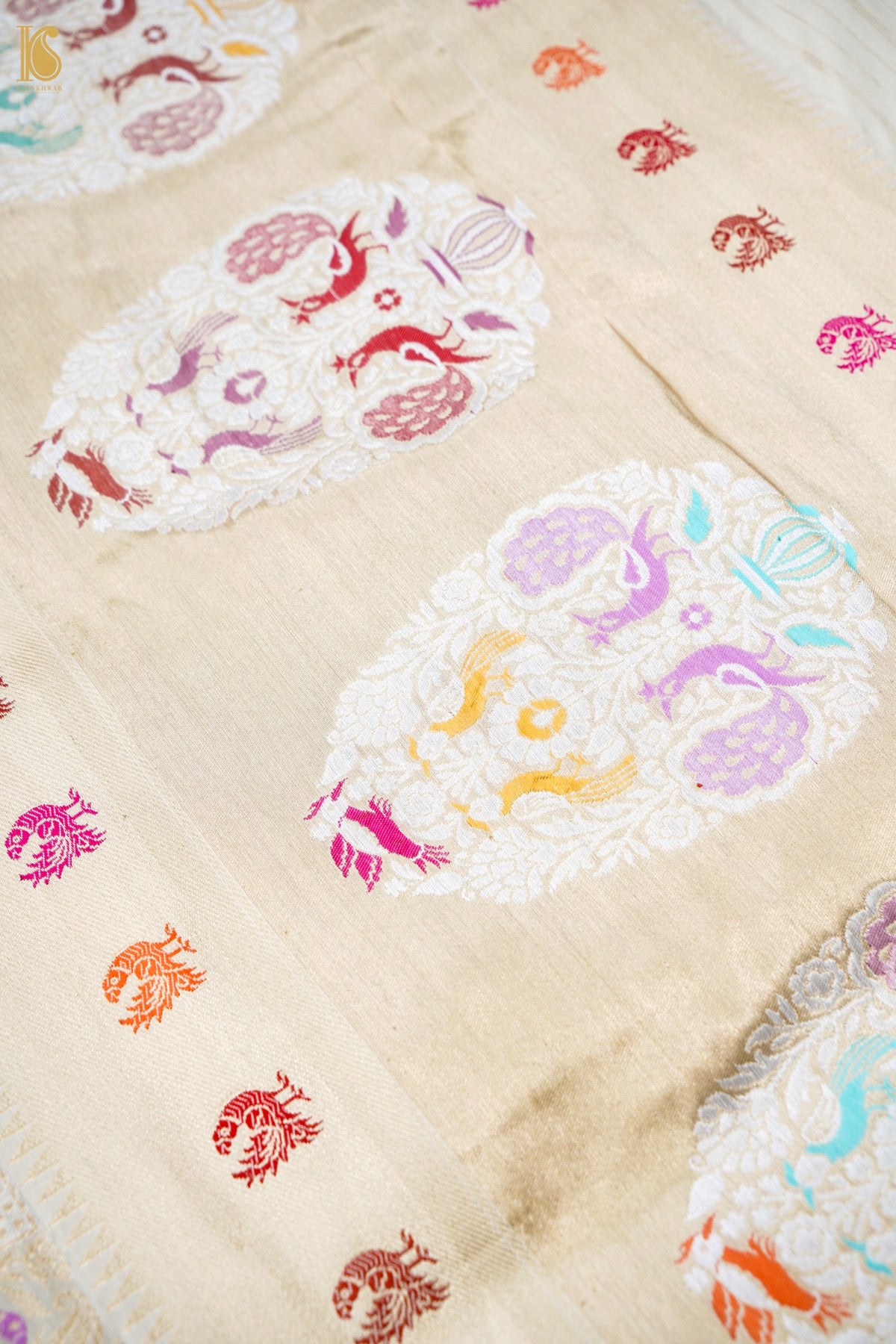 Pure Katan Silk Rangkat Meenakari Parrot Buti Banarasi Saree in Lilac Ivory