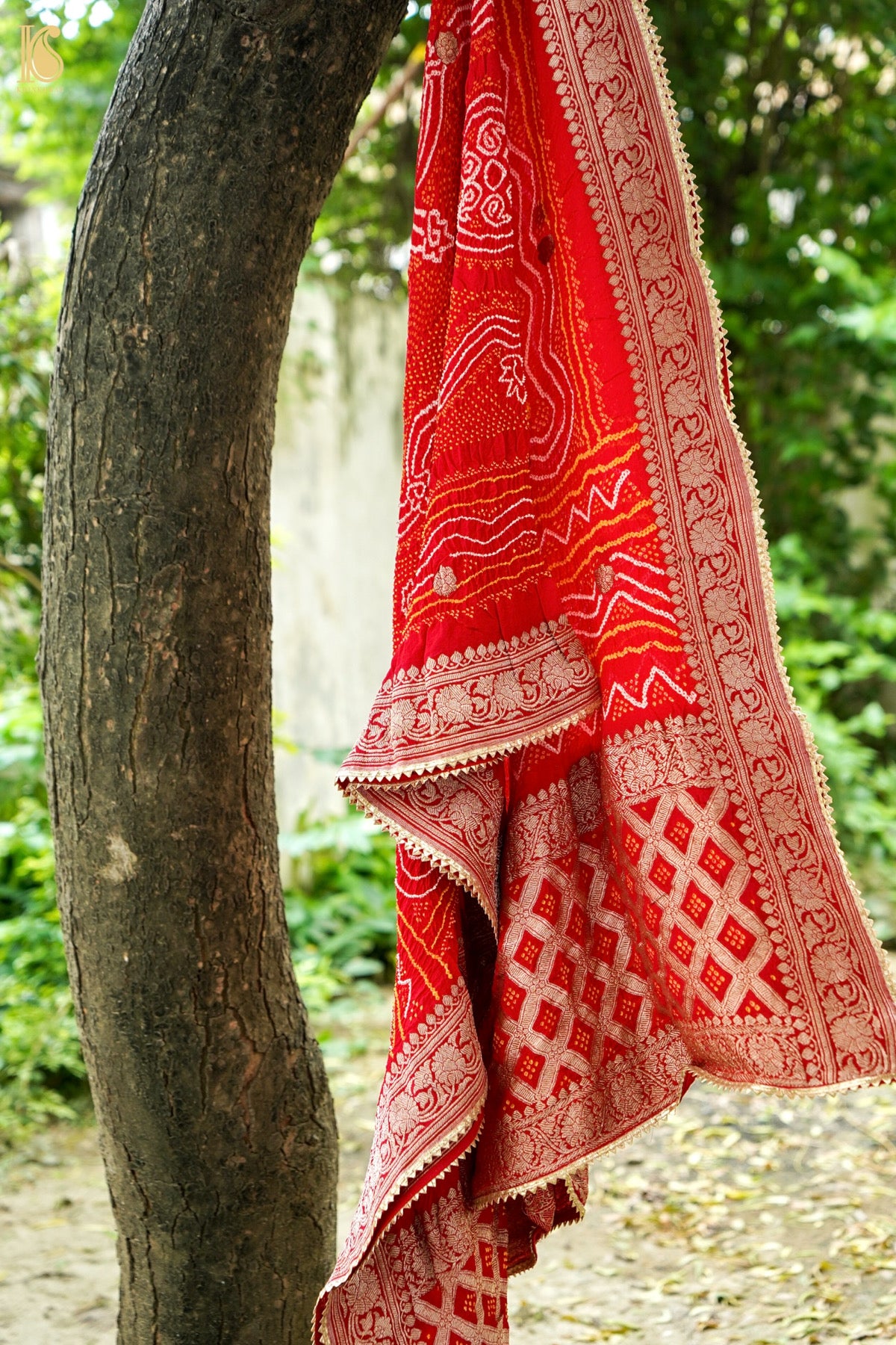 Banarasi Georgette Bandhani Dupatta in Kumkum Red