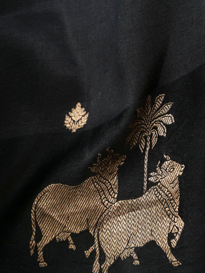 Handloom Banarasi Pure Katan Silk Kadwa Saree in Black with Nandi - Khinkhwab