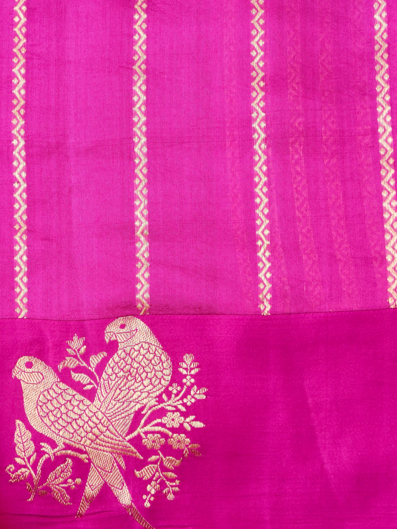 Handloom Banarasi Pure Katan Silk Kadwa Saree in Magenta with Bird Motif - Khinkhwab