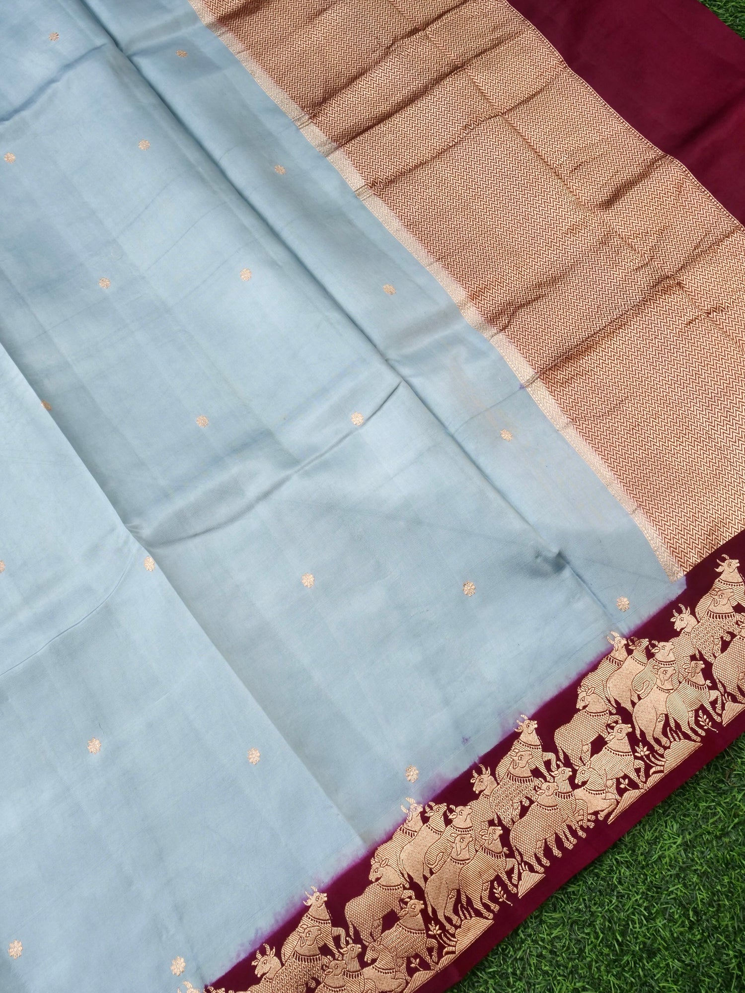 Handloom Banarasi Pure Katan Silk Ice Blue Saree with Nandi - Khinkhwab
