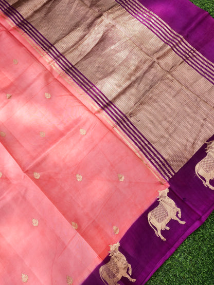 Handloom Banarasi Pure Katan Silk Kadwa Saree in Peach with Nandi Motif - Khinkhwab