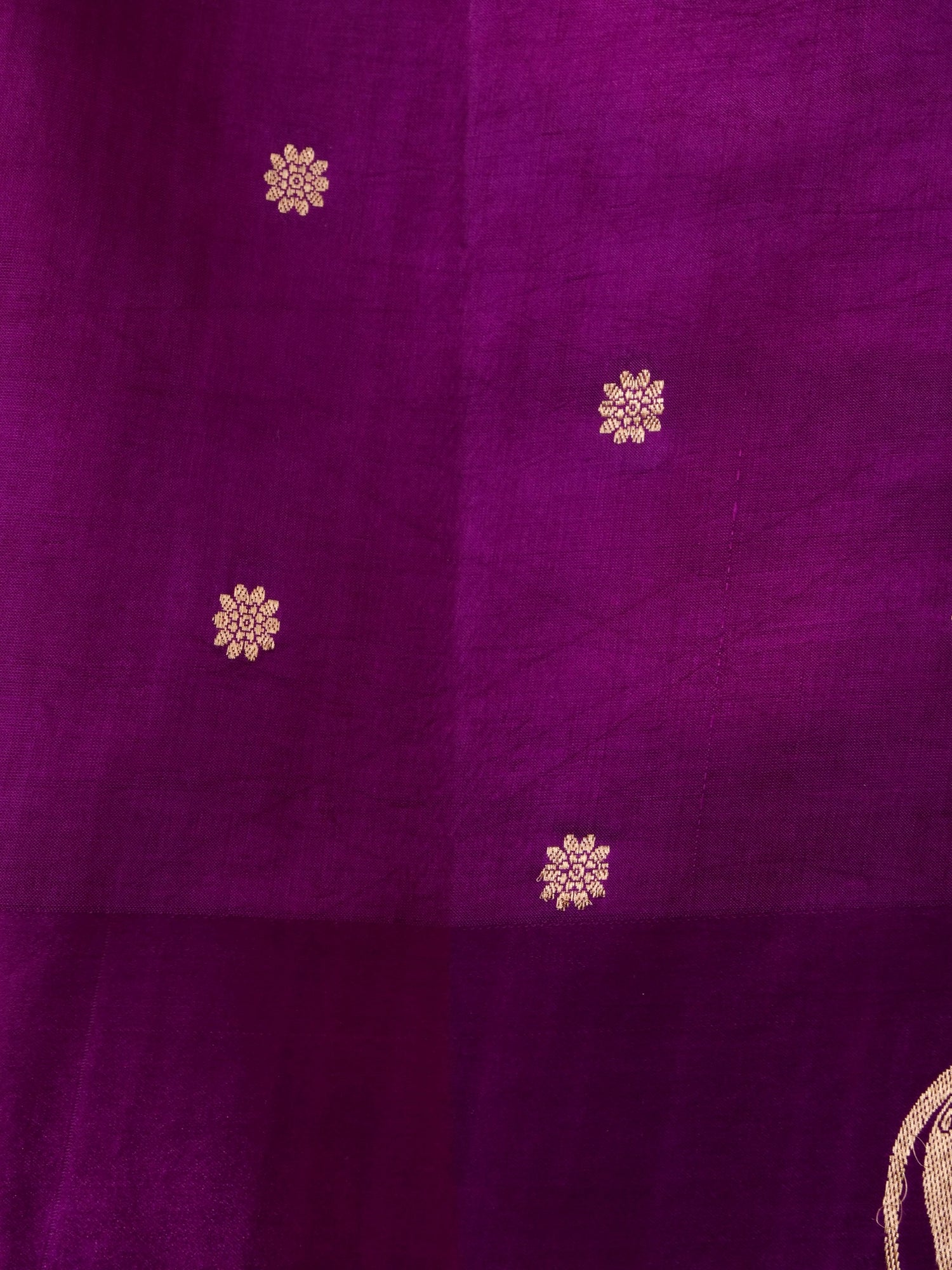 Handloom Banarasi Pure Katan Silk Kadwa Saree in Coral with Standing Nandi Motif - Khinkhwab