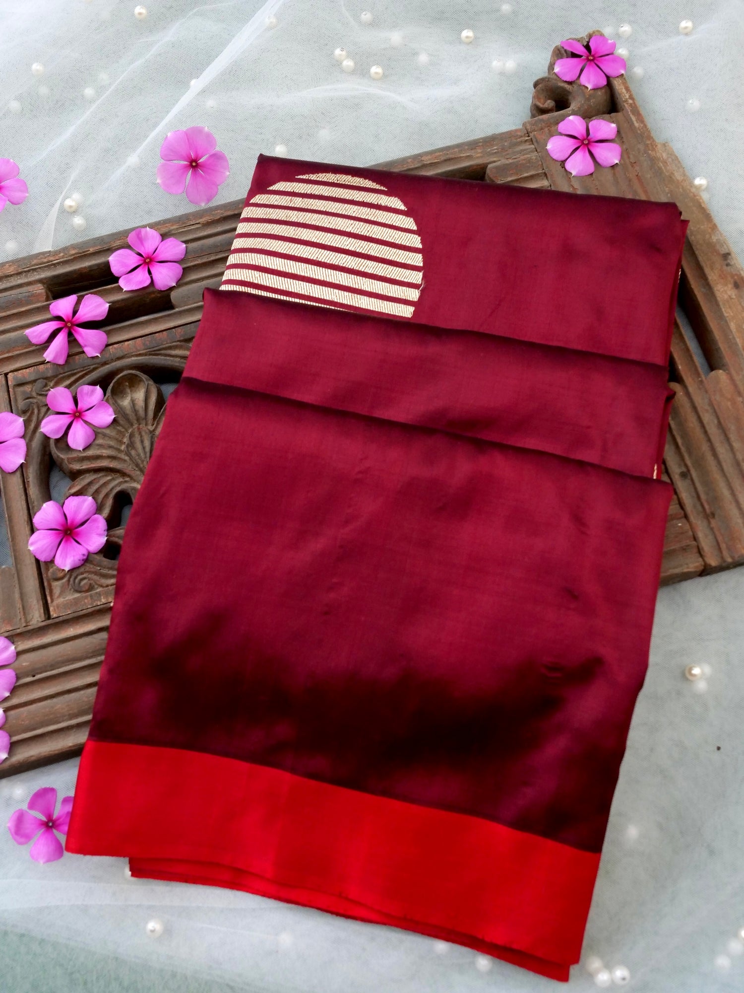 Handloom Banarasi Pure Katan Silk Saree in Maroon with Red Border - Khinkhwab