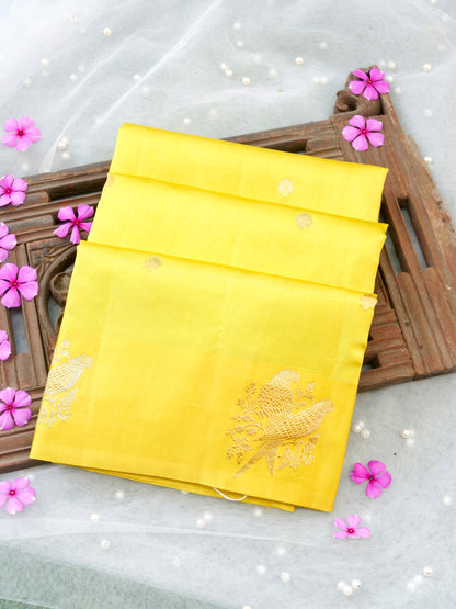 Handloom Banarasi Pure Katan Silk Kadwa Saree in Yellow with Parrot Motif - Khinkhwab