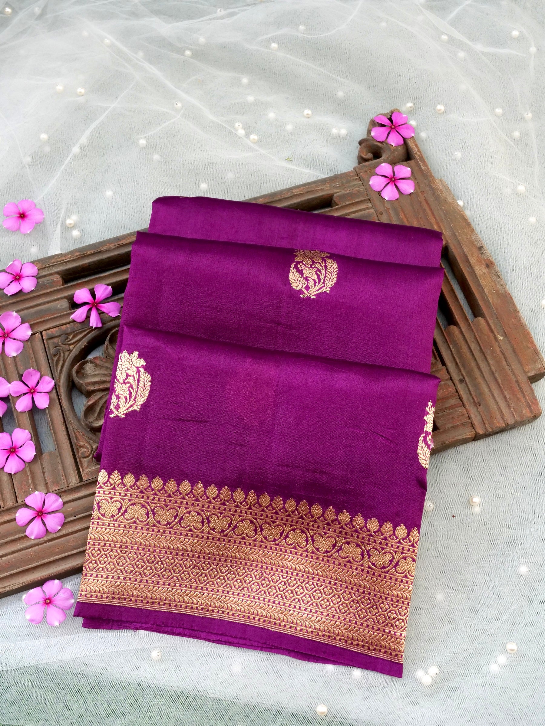 Handloom Banarasi Katan Silk Kadwa Saree Magenta Floral Butis - Khinkhwab
