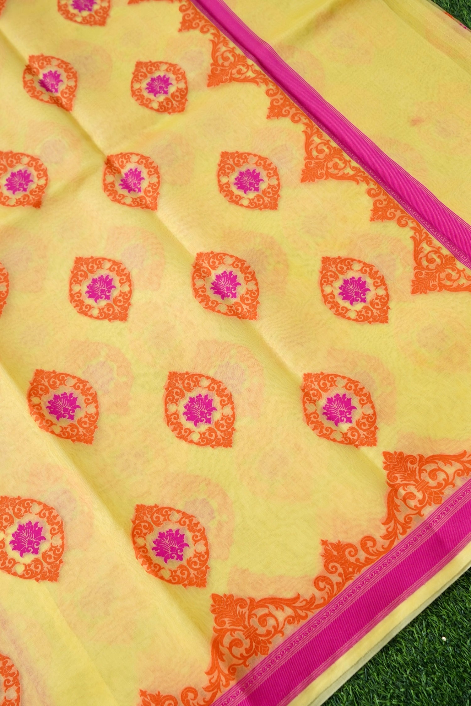Handwoven Banarasi Organza Silk Kadwa Saree in Butter Yellow - Soglia