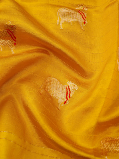 Handloom Banarasi Pure Katan Silk Kadwa Saree in Mustard with Meenakari Nandi Motif - Khinkhwab