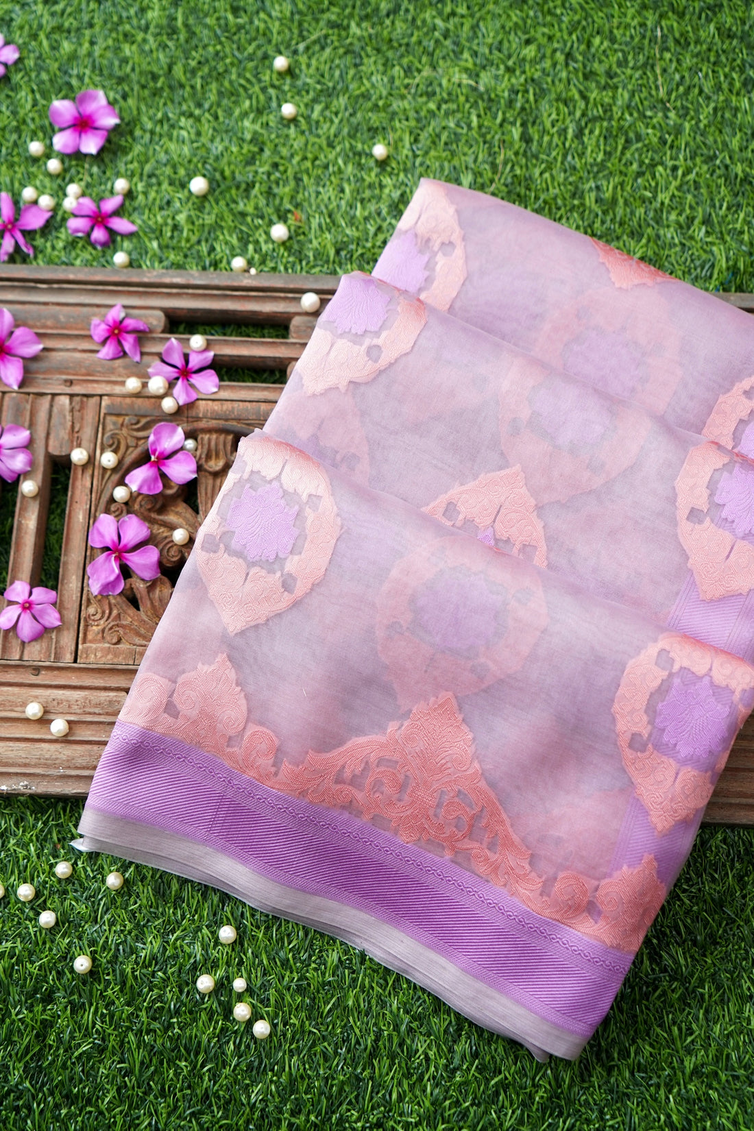 Handwoven Banarasi Organza Silk Kadwa Saree in Lilac- Soglia