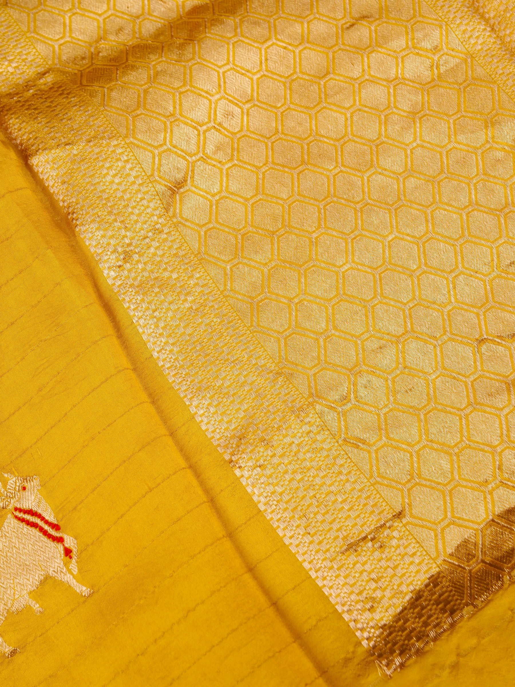 Handloom Banarasi Pure Katan Silk Kadwa Saree in Mustard with Meenakari Nandi Motif - Khinkhwab