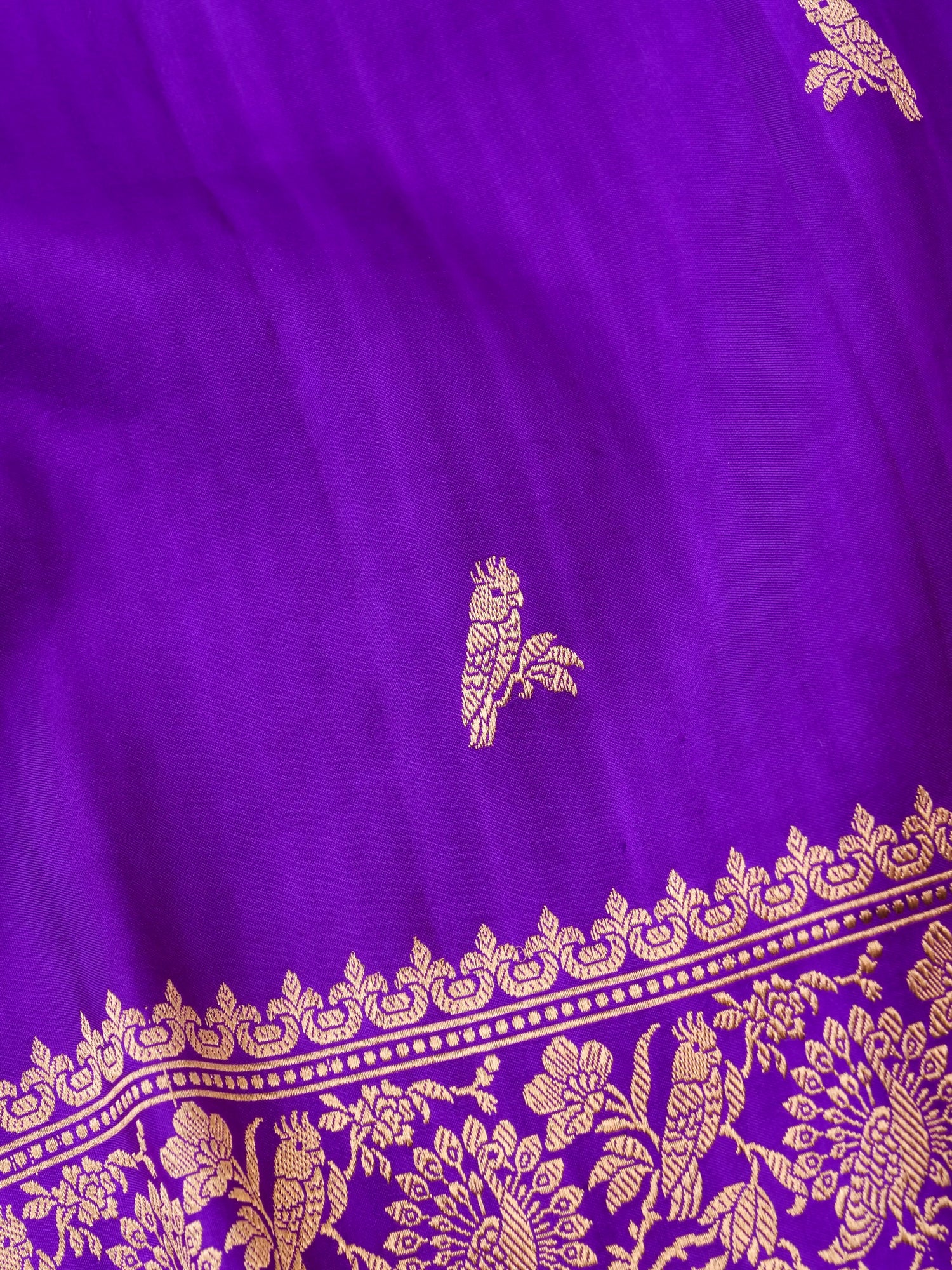 Handloom Banarasi Pure Katan Silk Kadwa Saree in Purple with Parrot Butis - Khinkhwab