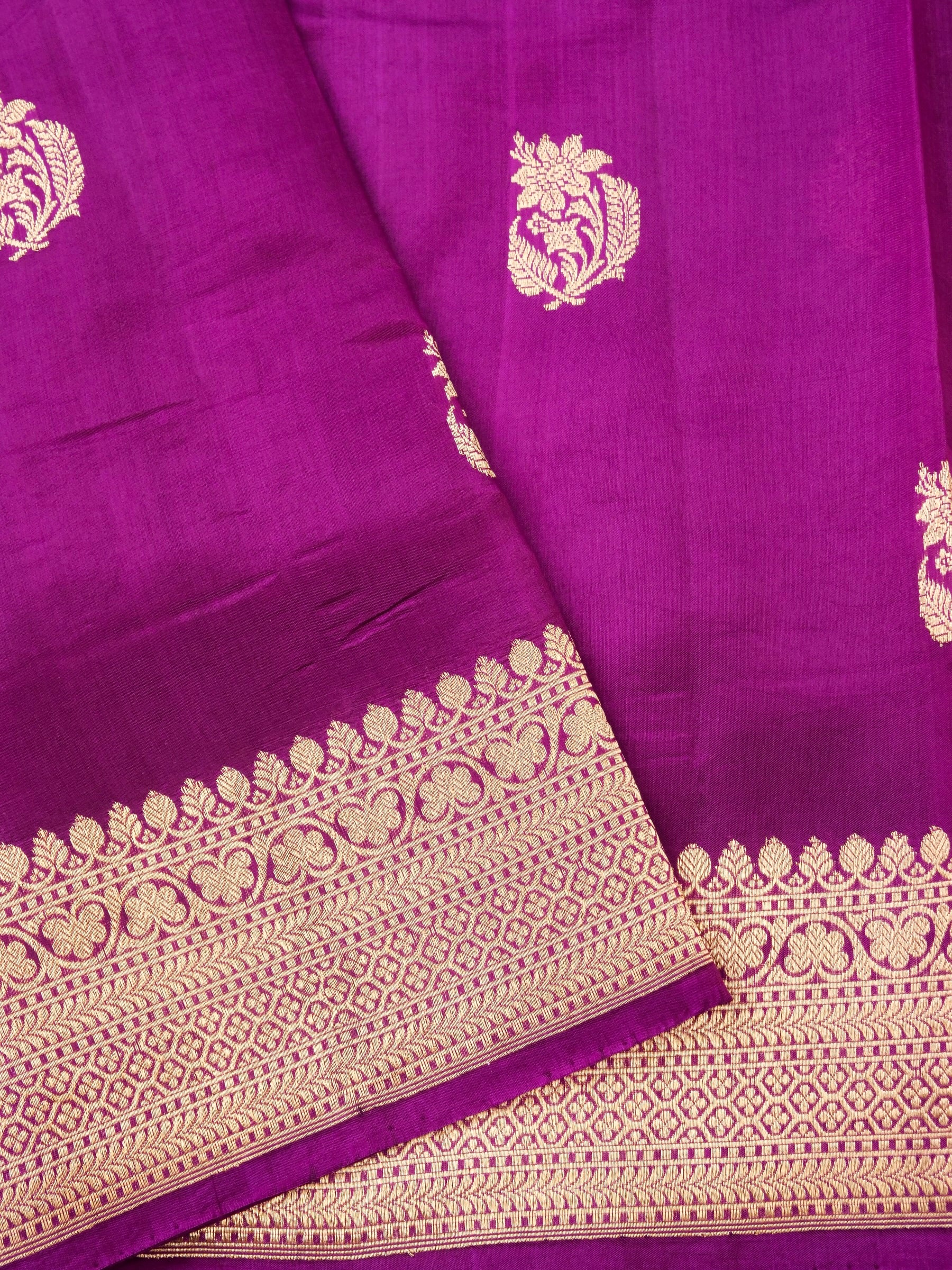 Handloom Banarasi Katan Silk Kadwa Saree Magenta Floral Butis - Khinkhwab
