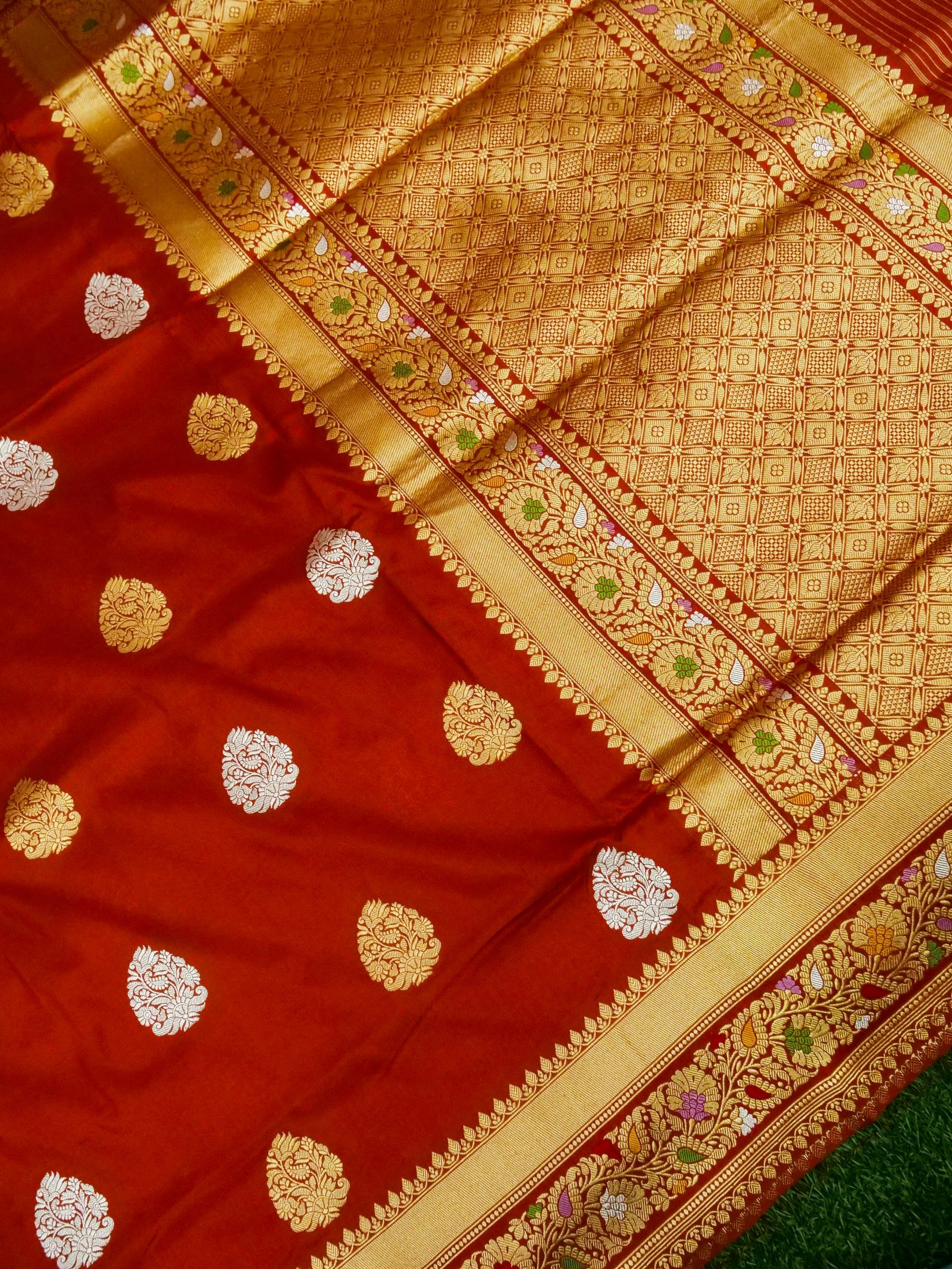Banarasi Katan Silk Kadwa Alfi Boota Handloom Saree | Rust - Khinkhwab