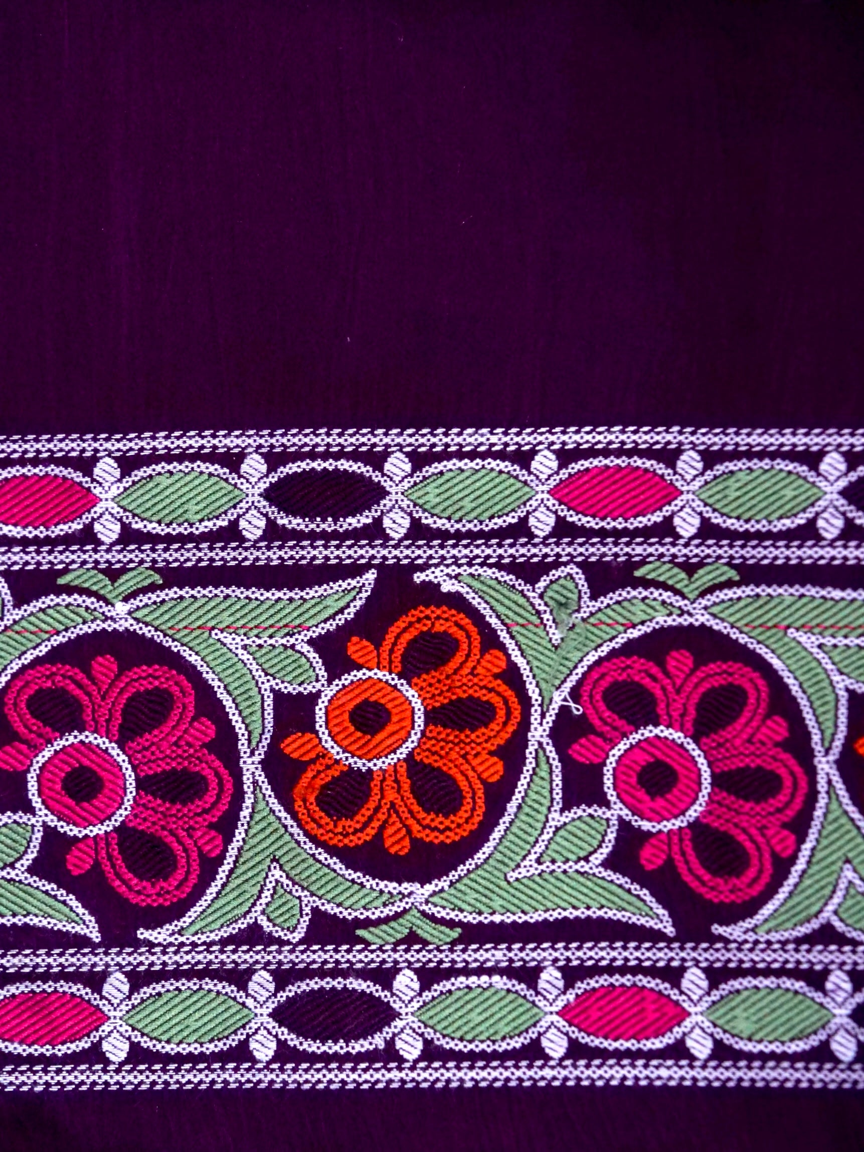 Banarasi Mashru Silk Kadiyal Handwoven Saree in Wine Purple