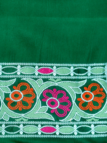 Banarasi Mashru Silk Kadiyal Handwoven Saree in Rani Pink