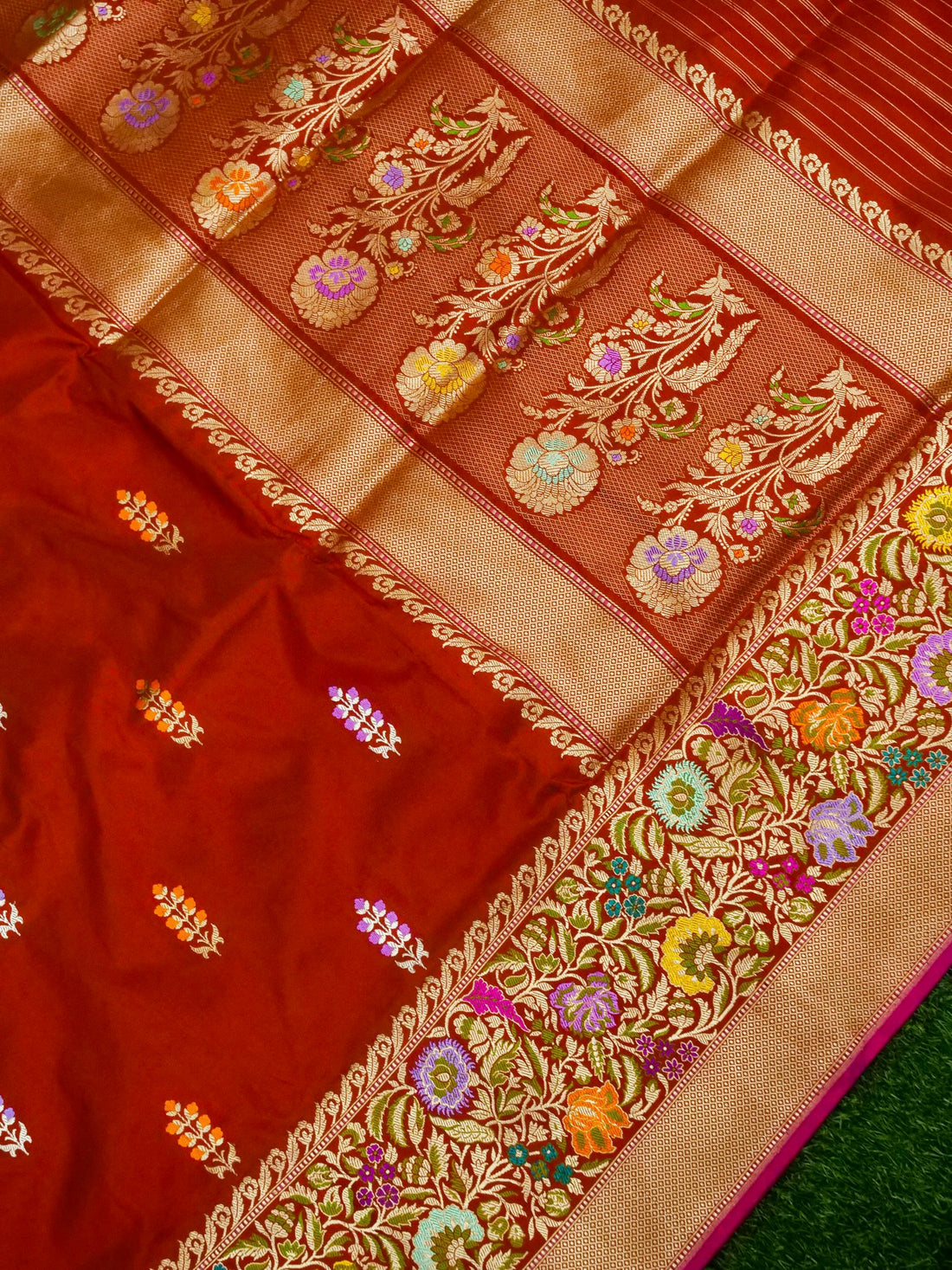 Banarasi Katan Silk Kadwa Tilfi Border Handloom Saree | Red - Khinkhwab