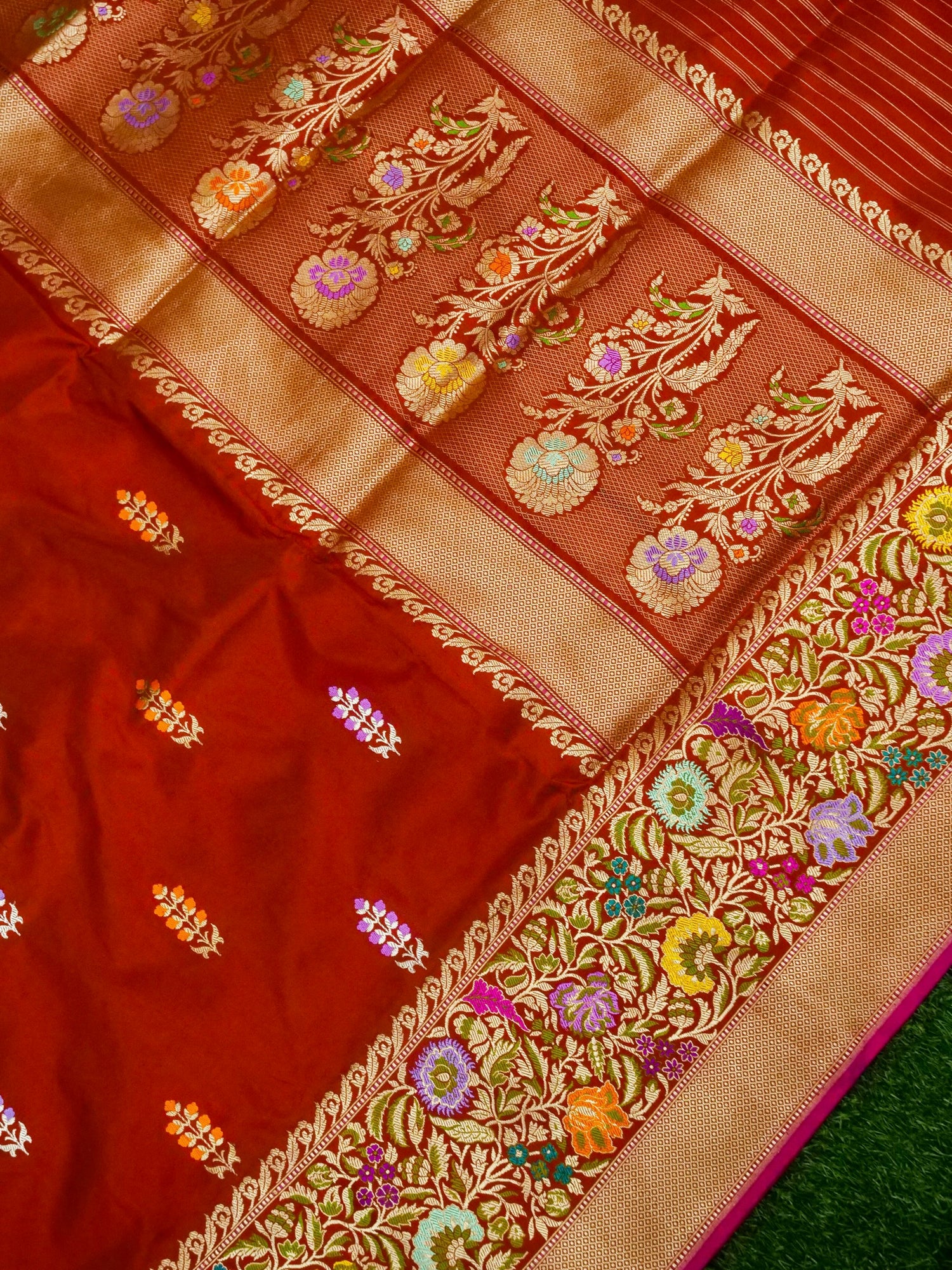 Banarasi Katan Silk Kadwa Tilfi Border Handloom Saree | Red - Khinkhwab