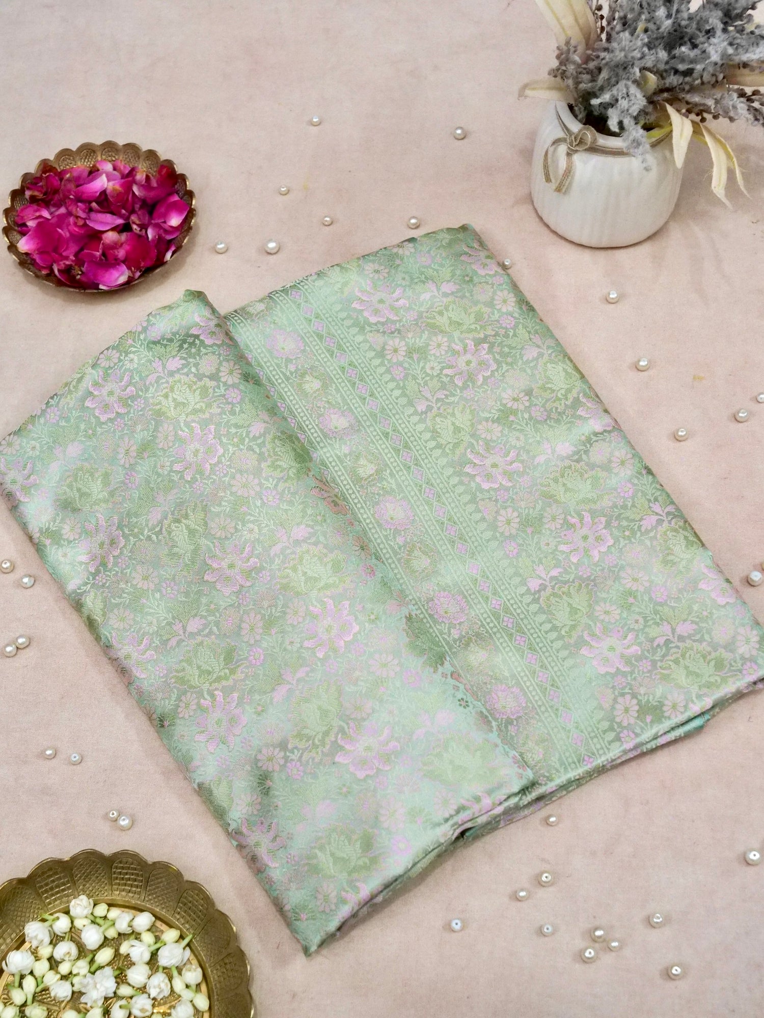 Banarasi Katan Silk Resham Tanchoi Handwoven Saree in Sea Green