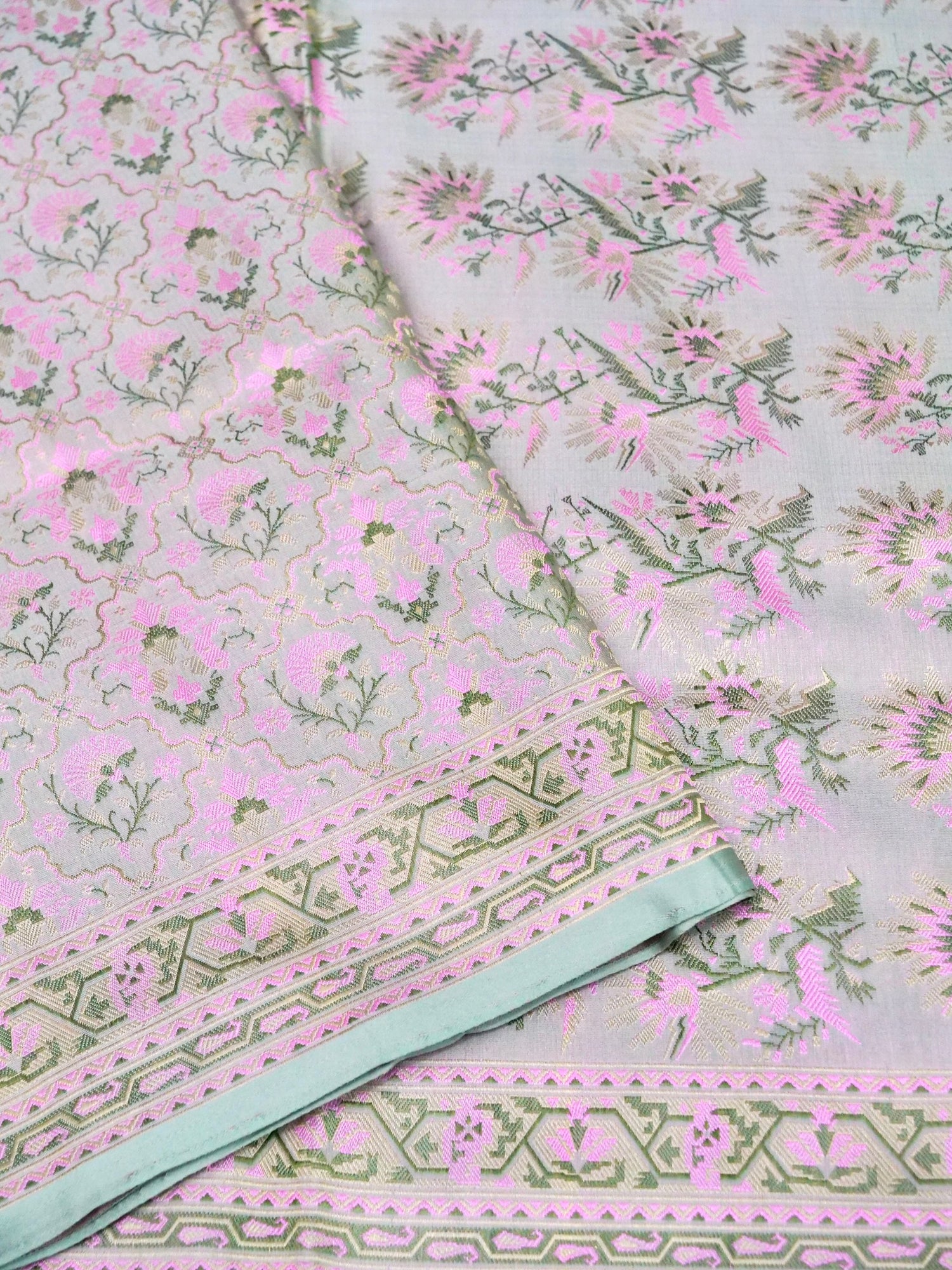Banarasi Katan Silk Resham Tanchoi Handwoven Saree in Powder Pink