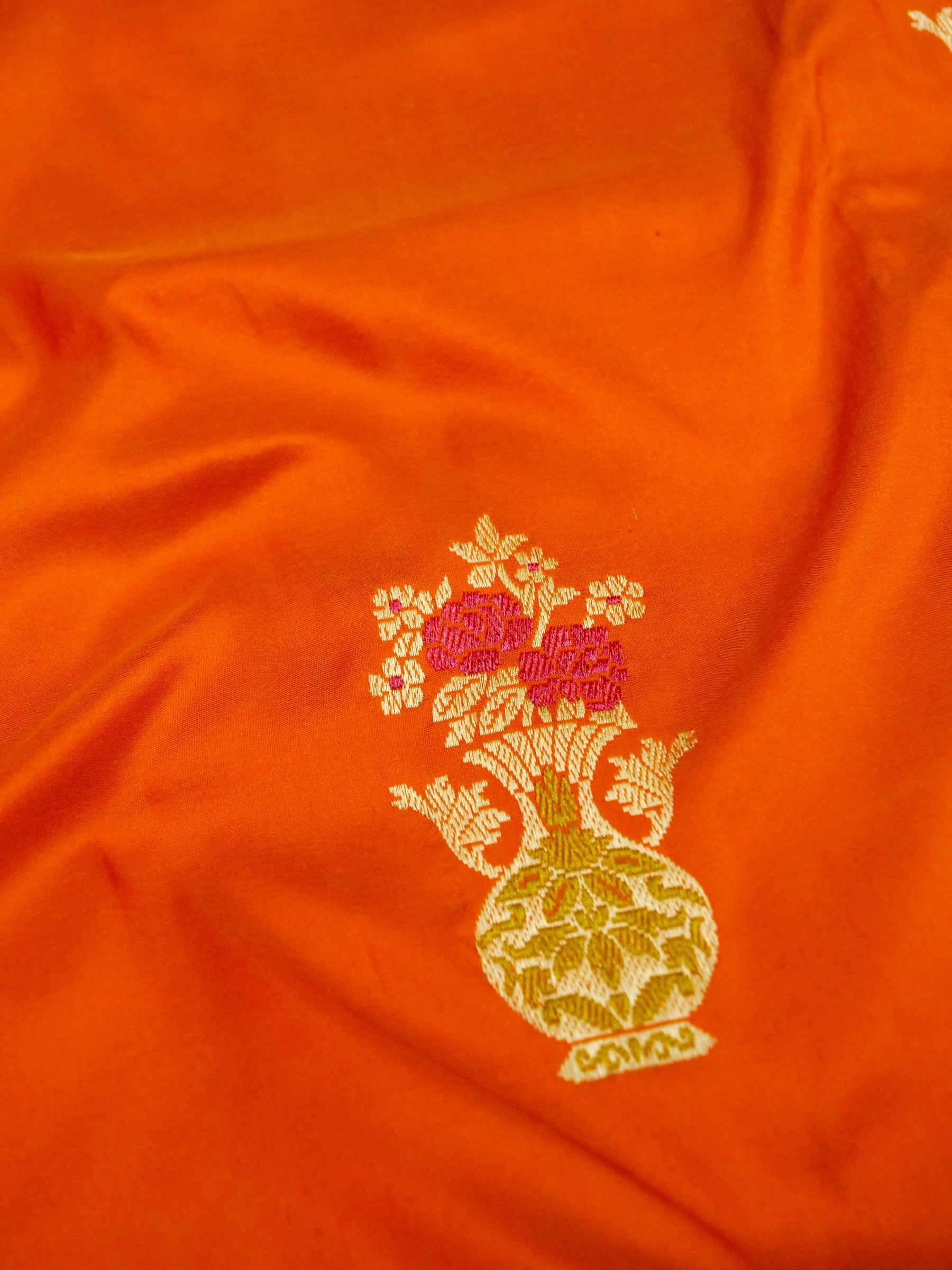 Banarasi Katan Silk Kadwa Tilfi Boota Handloom Saree | Orange - Khinkhwab