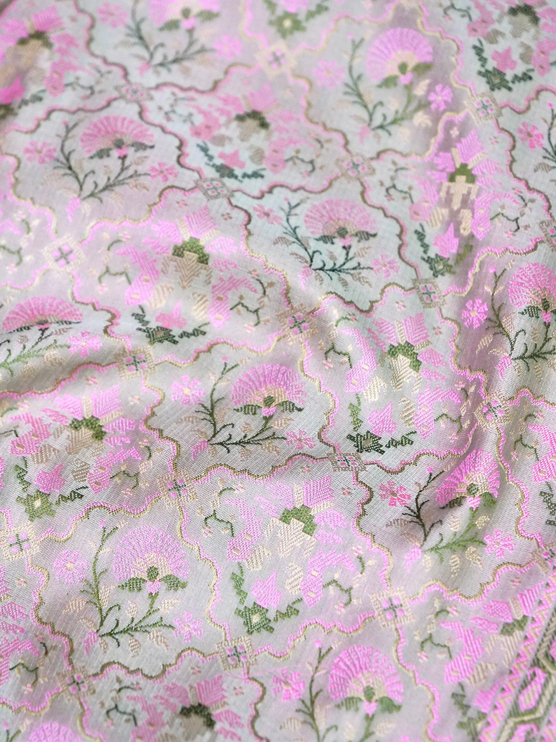 Banarasi Katan Silk Resham Tanchoi Handwoven Saree in Powder Pink