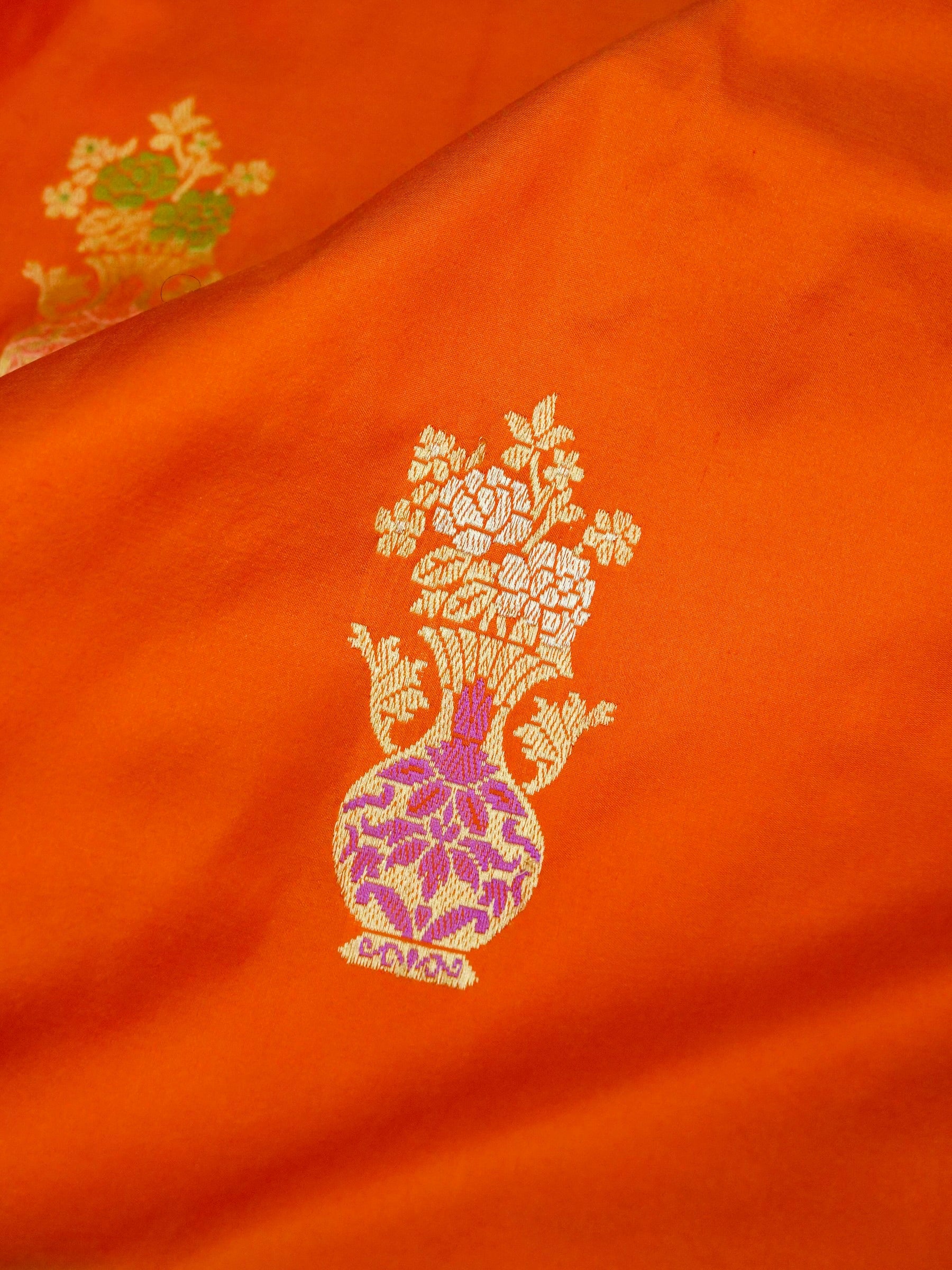Banarasi Katan Silk Kadwa Tilfi Boota Handloom Saree | Orange - Khinkhwab