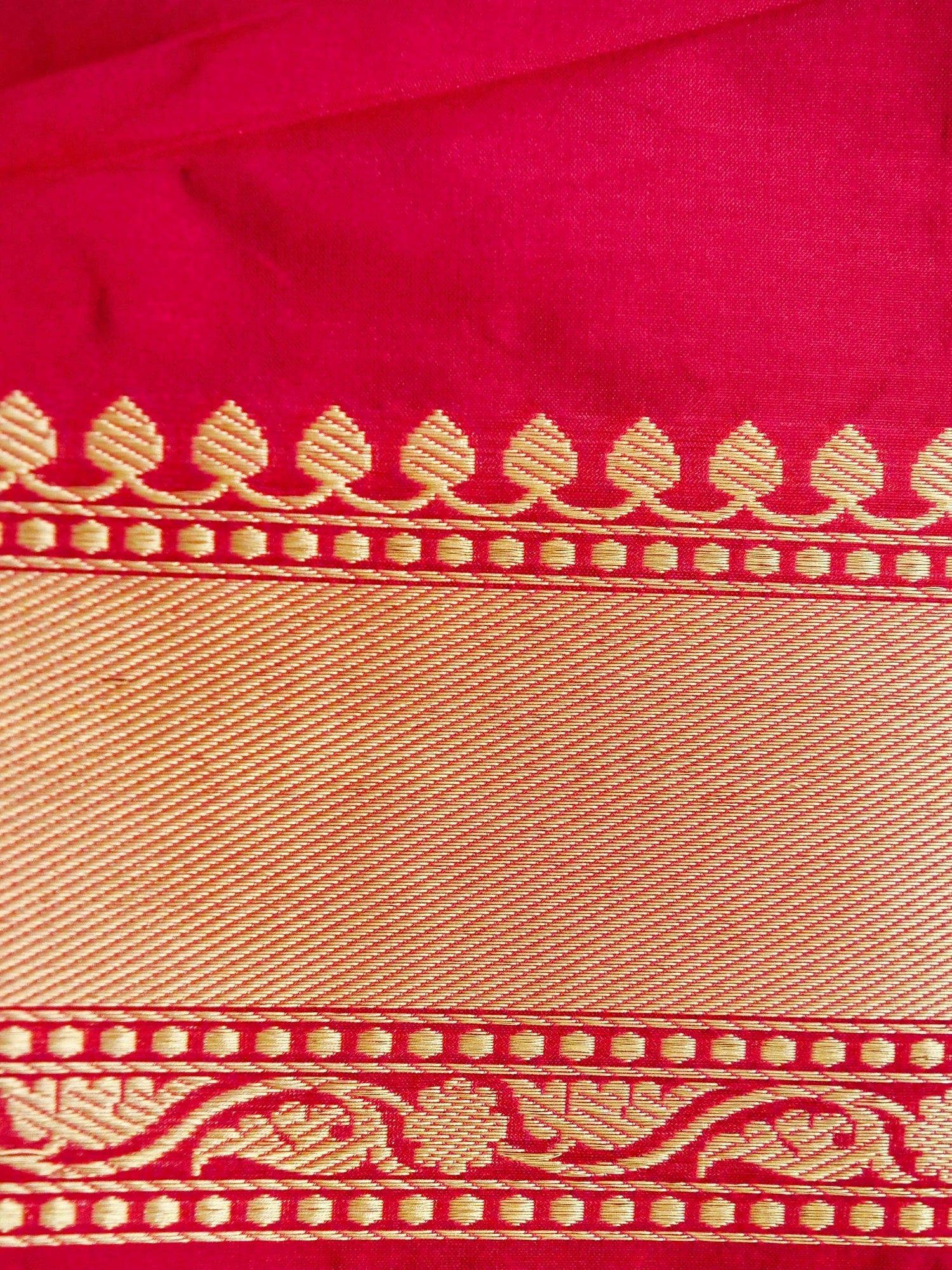 Banarasi Katan Silk Zari Tanchoi Handloom Saree | Magenta - Khinkhwab