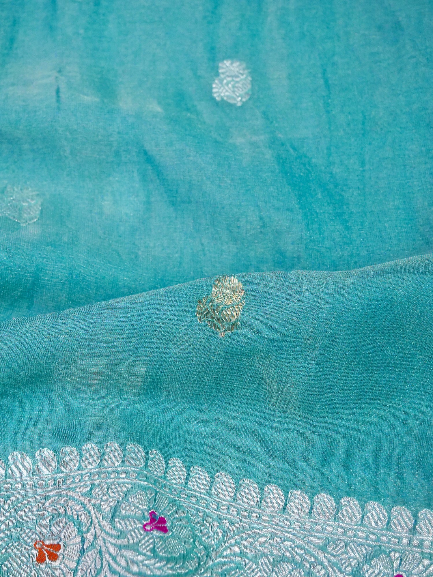 Khaddi Chiffon Tissue Kadwa Kairi Handwoven Banarasi Saree in Sky Blue - Khinkhwab