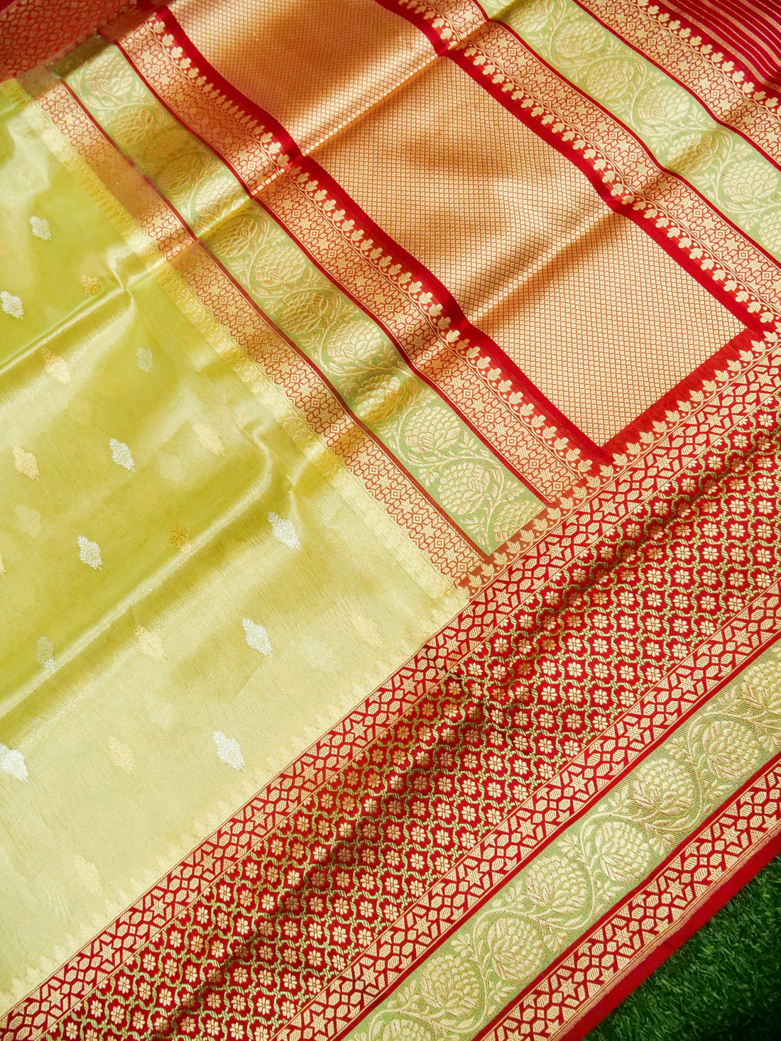 Handloom Banarasi Pure Silk Tissue Kadwa Saree with Katan Border - Khinkhwab
