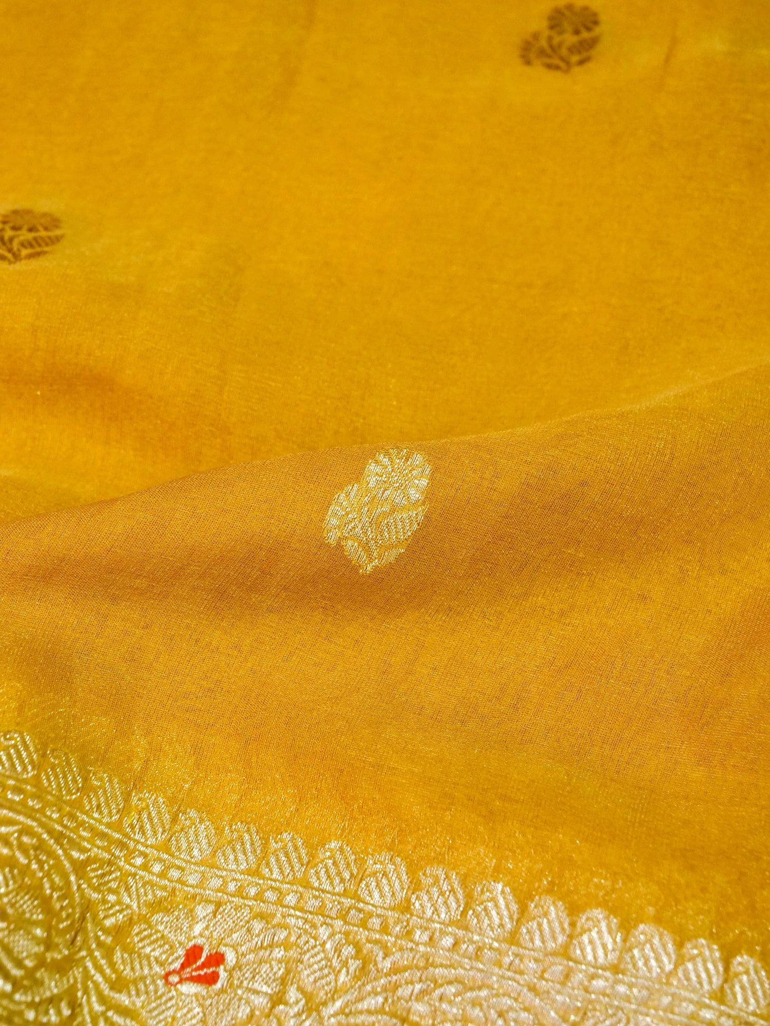 Khaddi Chiffon Tissue Kadwa Kairi Handwoven Banarasi Saree in Mustard Yellow - Khinkhwab