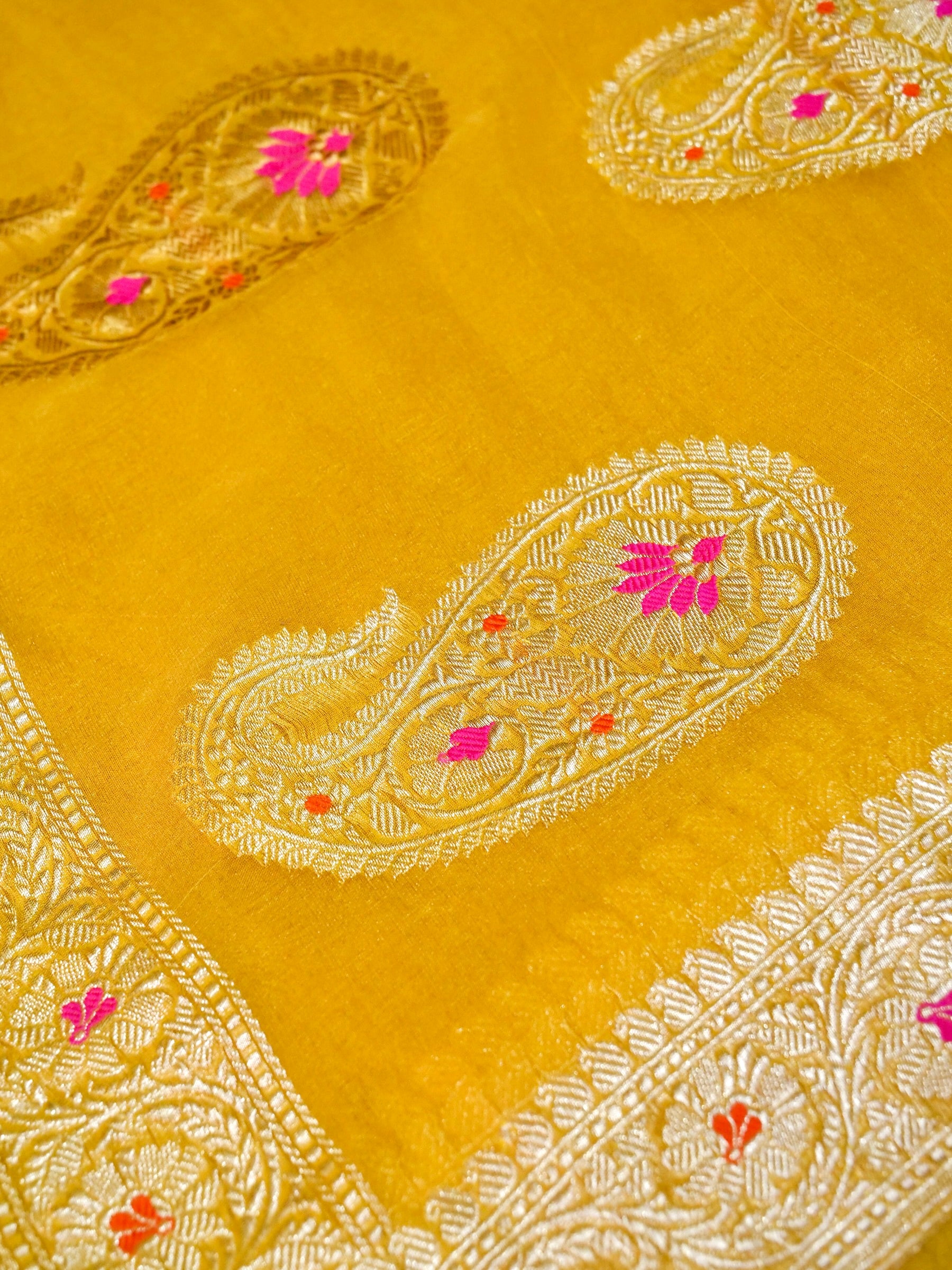 Khaddi Chiffon Tissue Kadwa Kairi Handwoven Banarasi Saree in Mustard Yellow - Khinkhwab