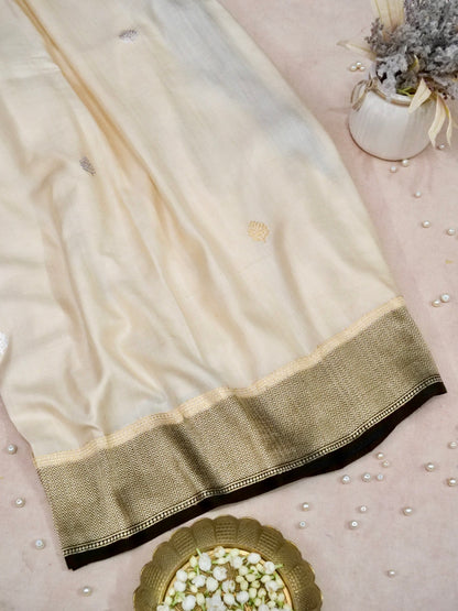 Banarasi Gajji Silk Kadwa Patti Buti Handwoven Saree in Beige
