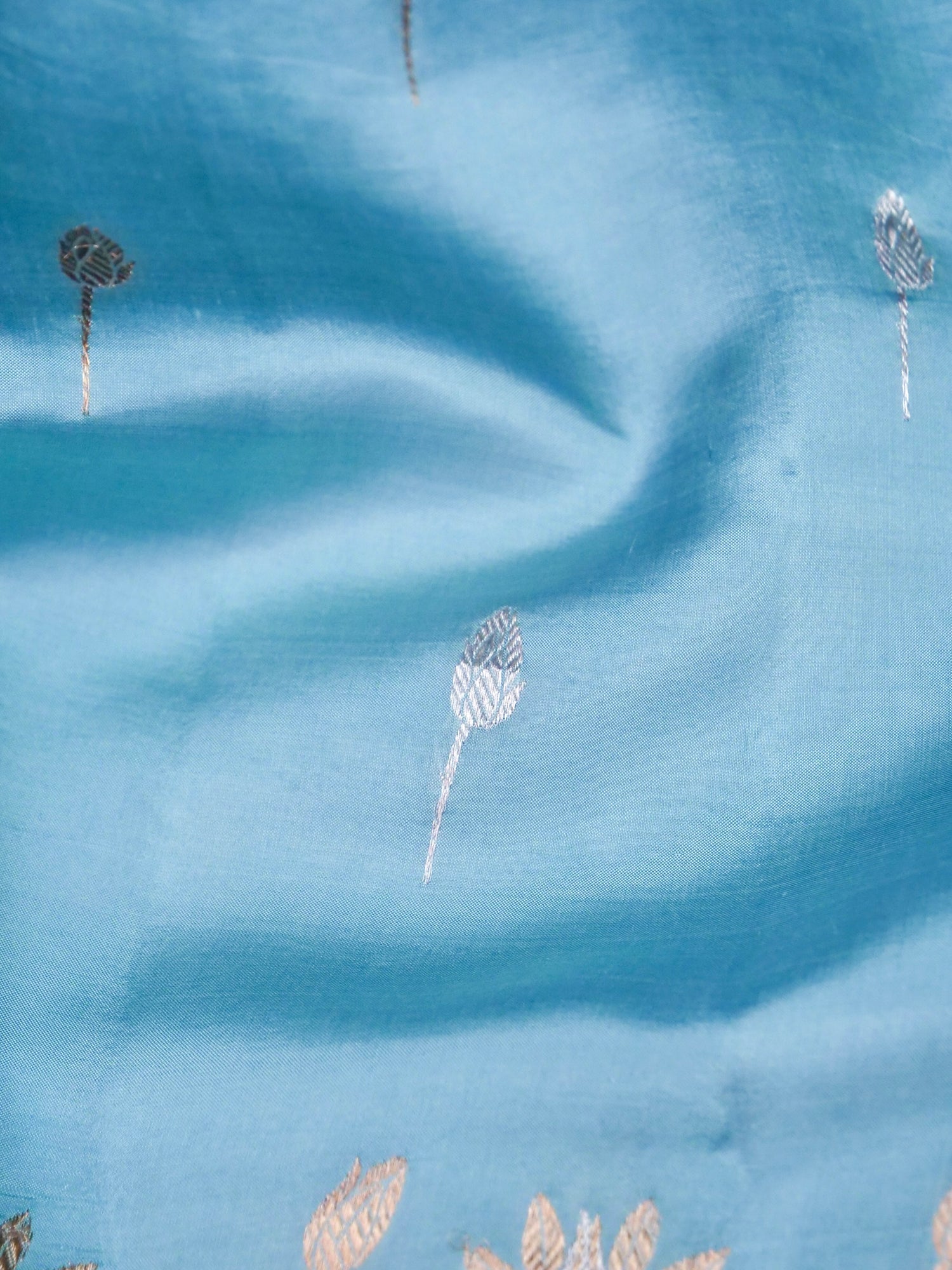 Banarasi Katan Silk Kadwa Handwoven Saree in Powder Blue - Khinkhwab