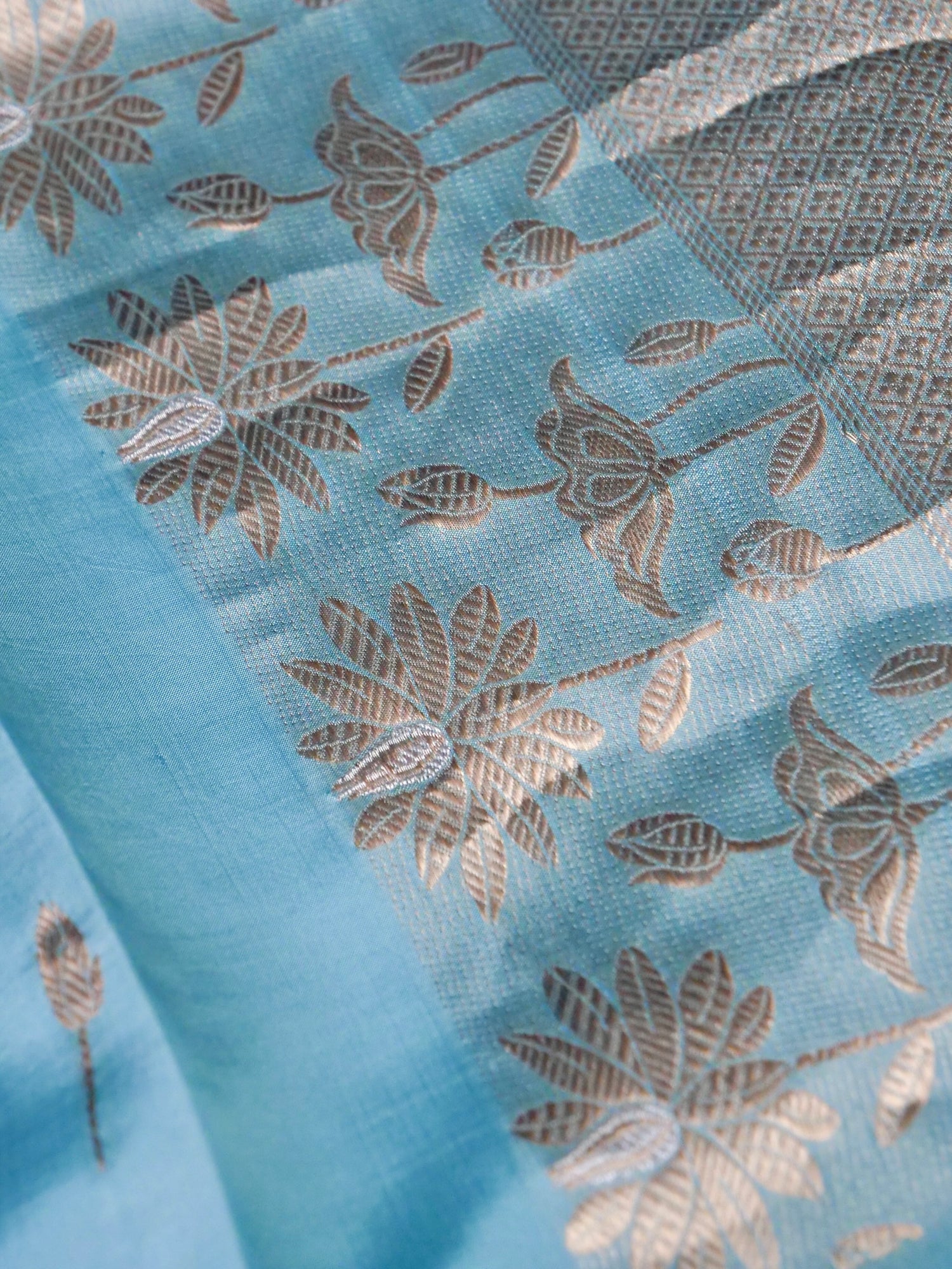 Banarasi Katan Silk Kadwa Handwoven Saree in Powder Blue - Khinkhwab