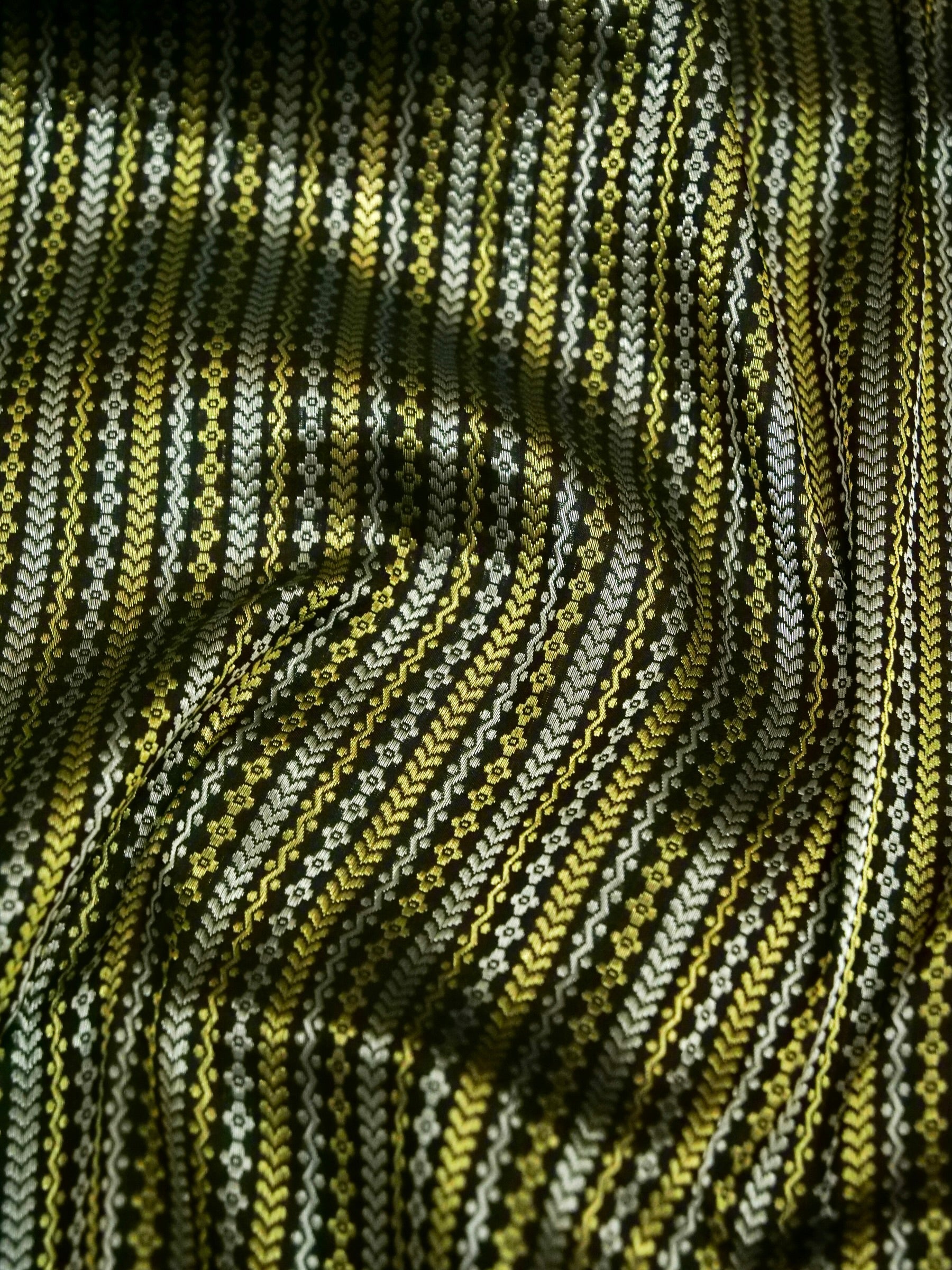 Banarasi Katan Silk Meenakari Border Stripe Handloom Saree | Black - Khinkhwab